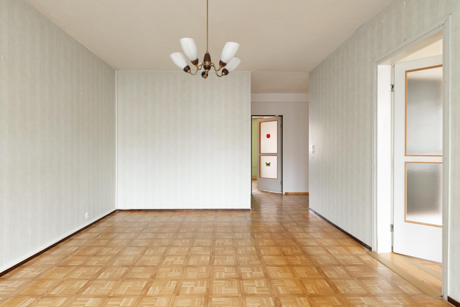 Olohuonetta toiseen suuntaan