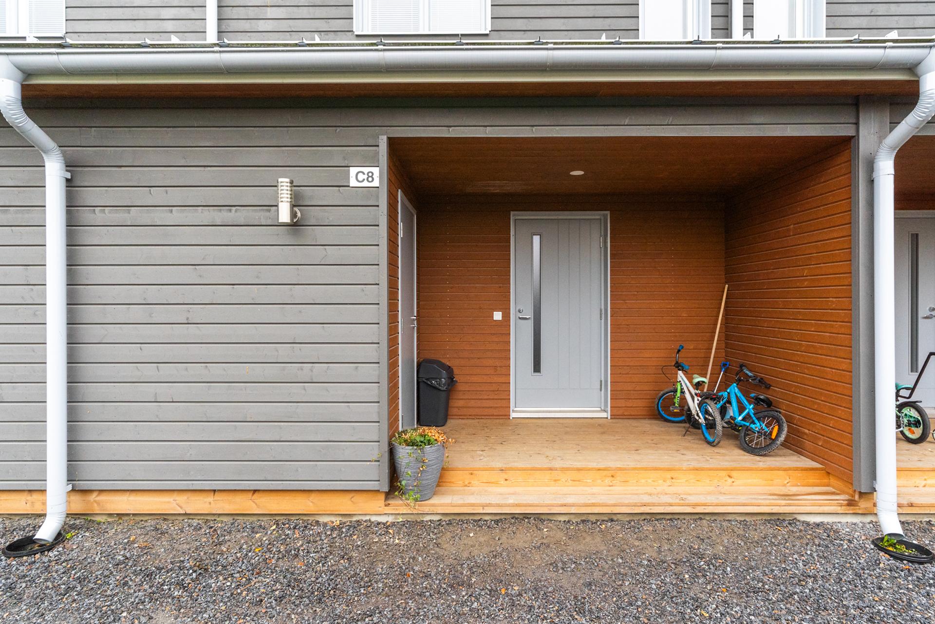 Puusepäntie 2, Moisio, Lempäälä