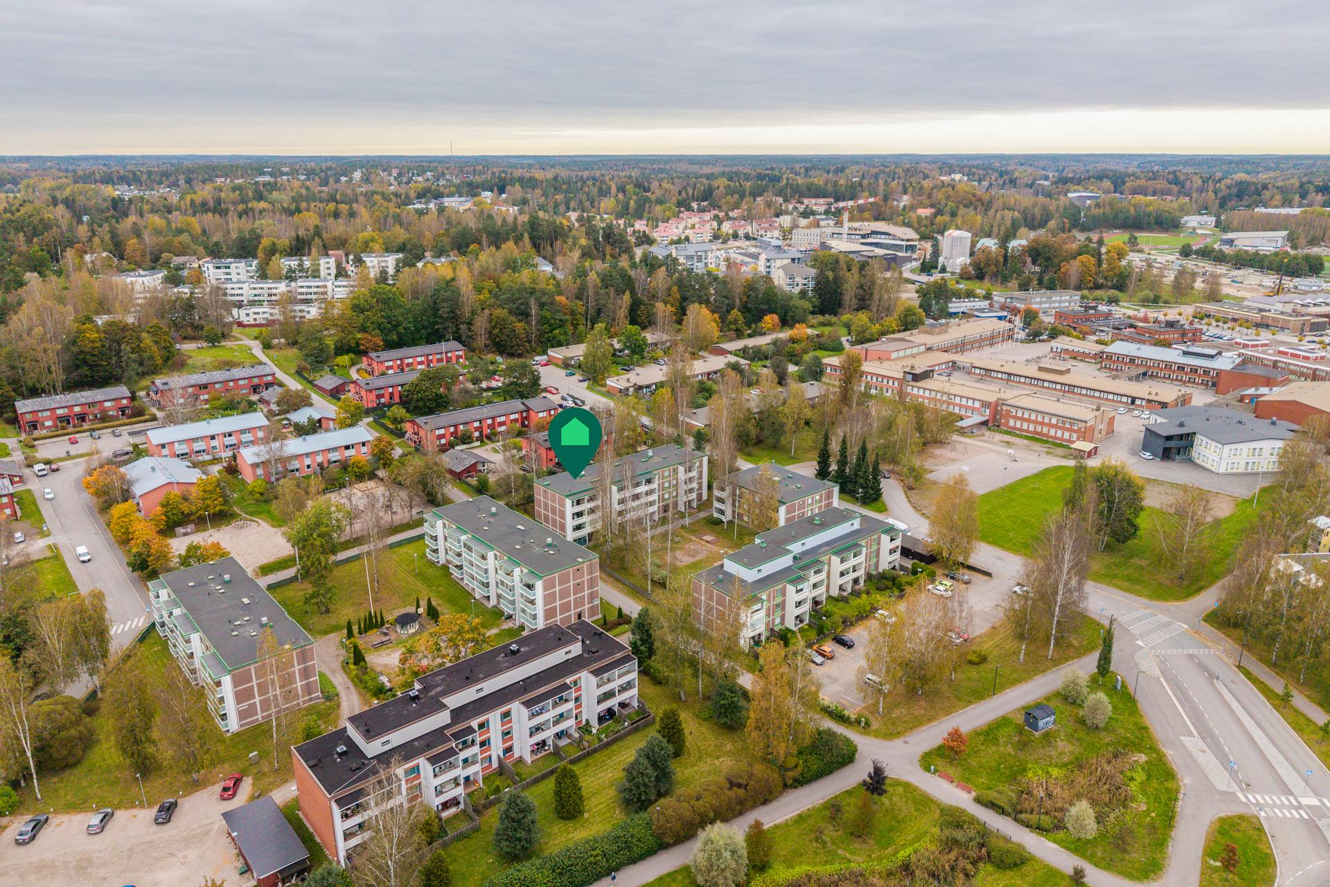 Kaikki Kirkkonummen palvelut ovat lyhyen kävelymatkan päässä
