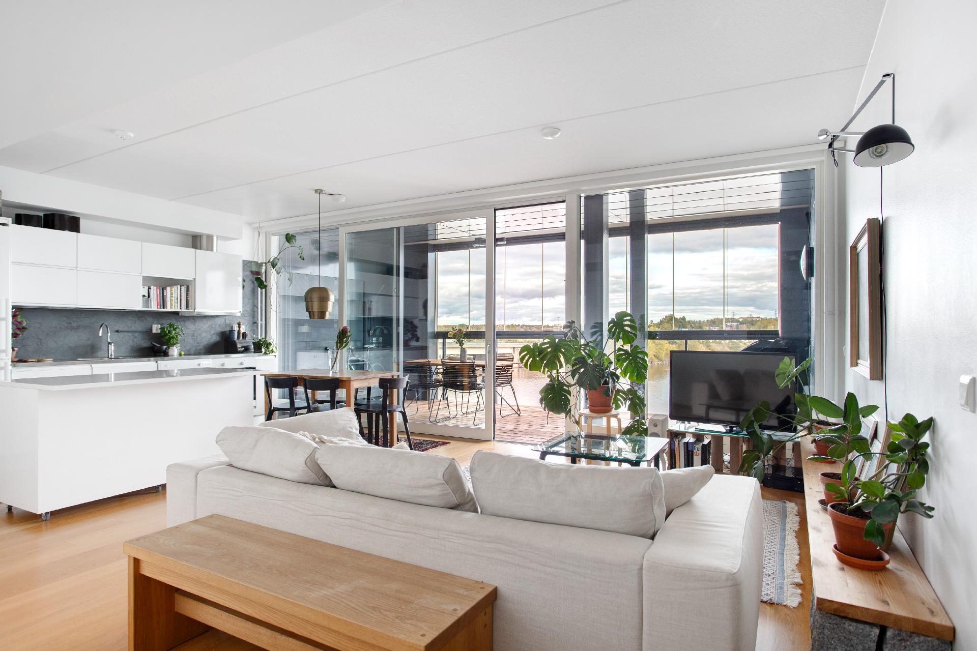 Sörnäistenlaituri 3, Kalasatama, Helsinki