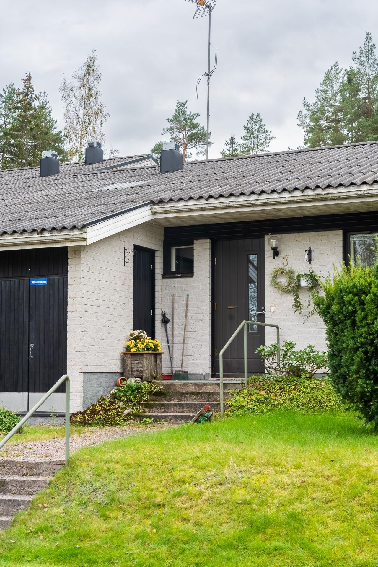 Sisäänkäynti