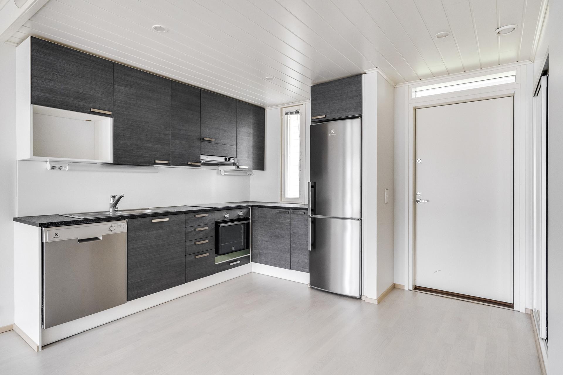 Pirttisuonraitti 1, Vuores, Tampere