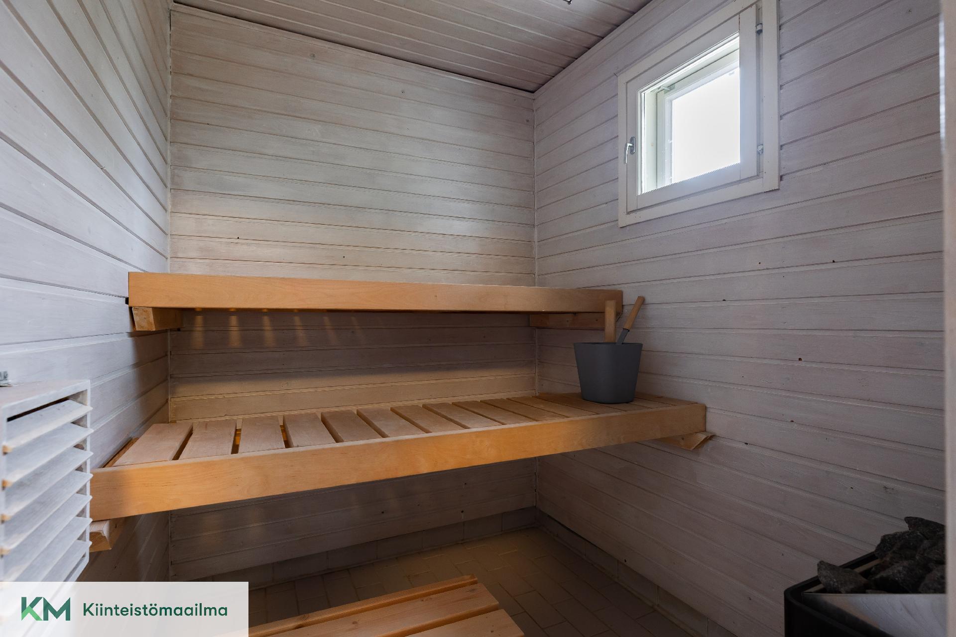 Sahrankatu 22, Ristinkallio, Kotka