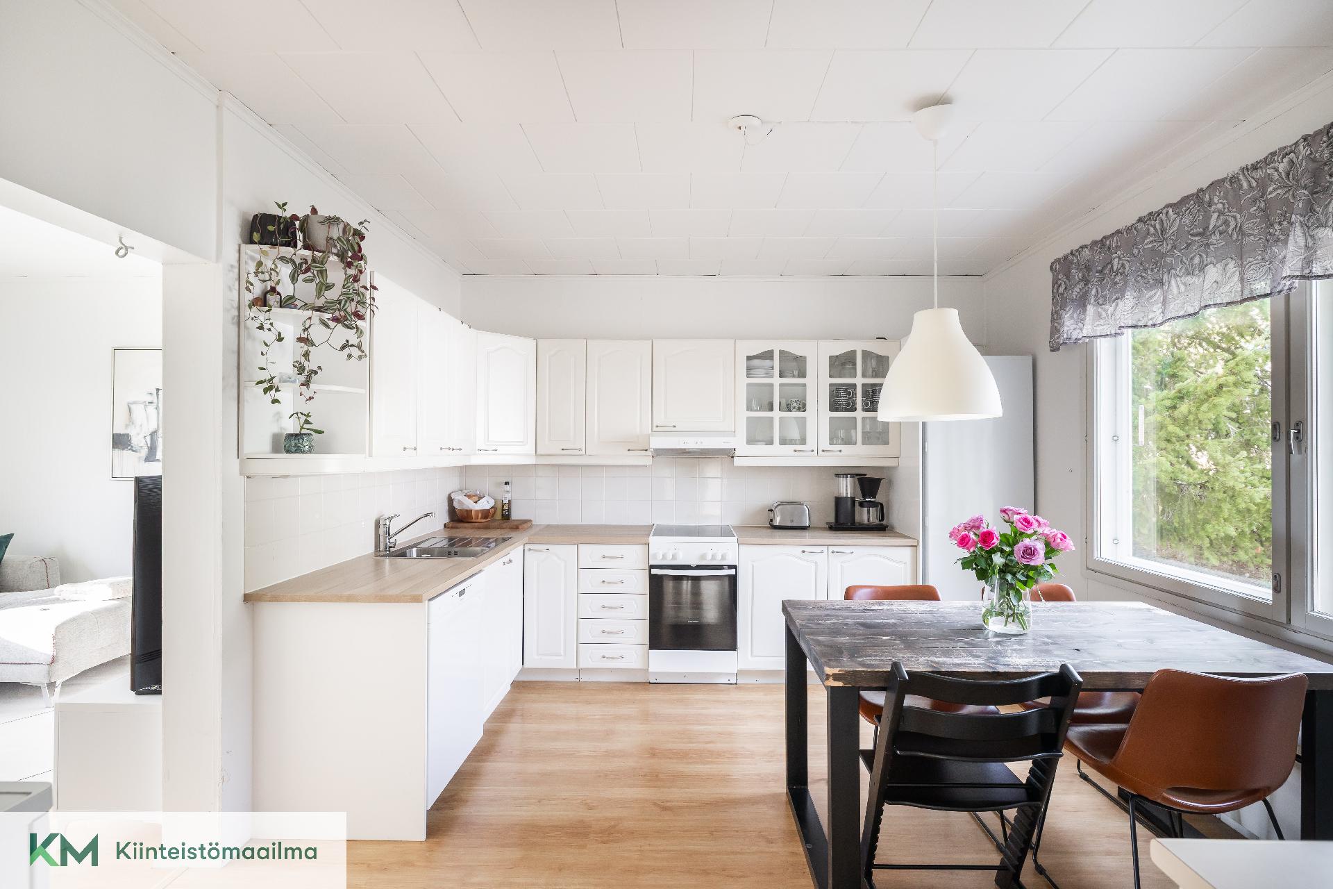 Sahrankatu 22, Ristinkallio, Kotka