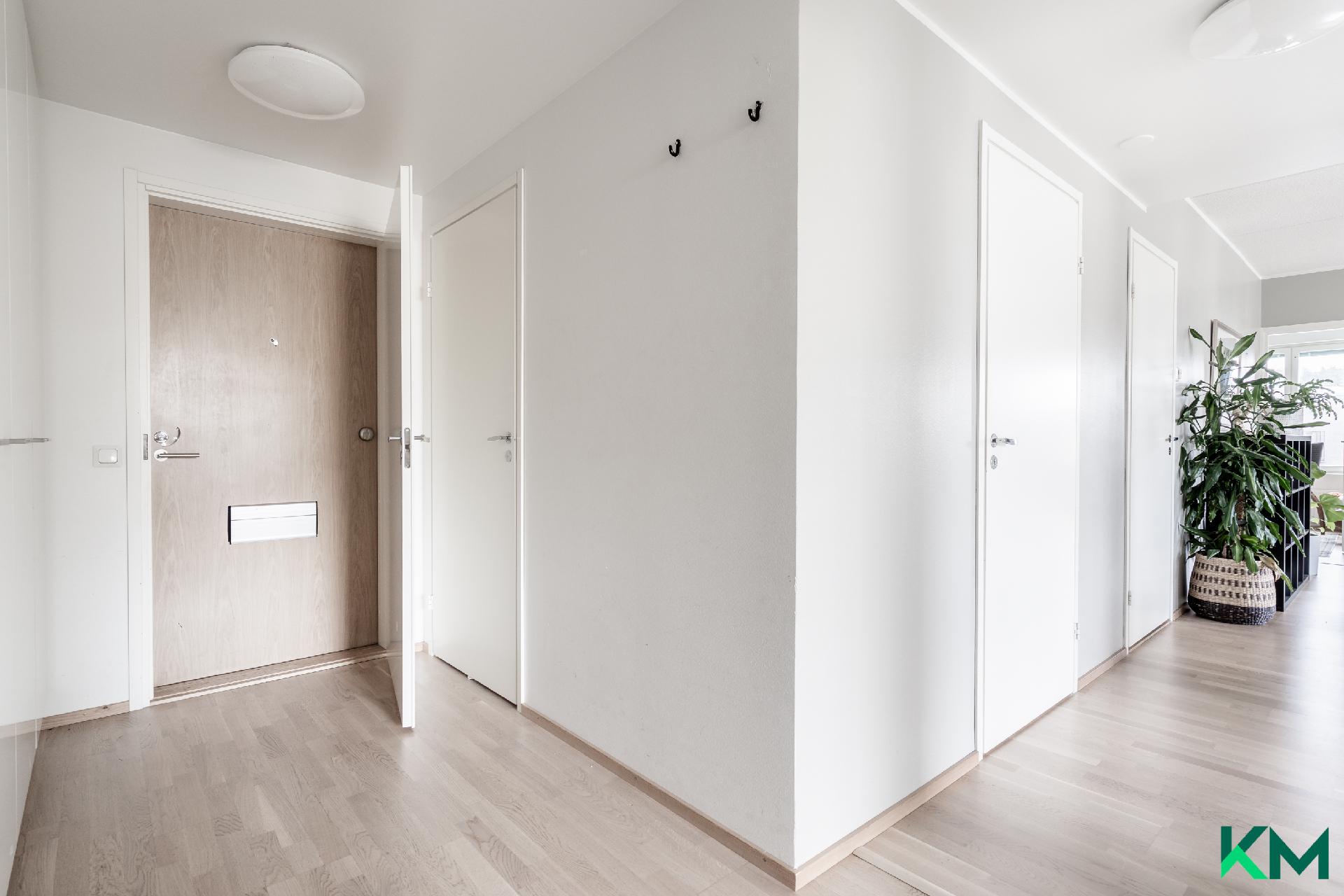 Koirasaarentie 21, Kruunuvuorenranta, Helsinki