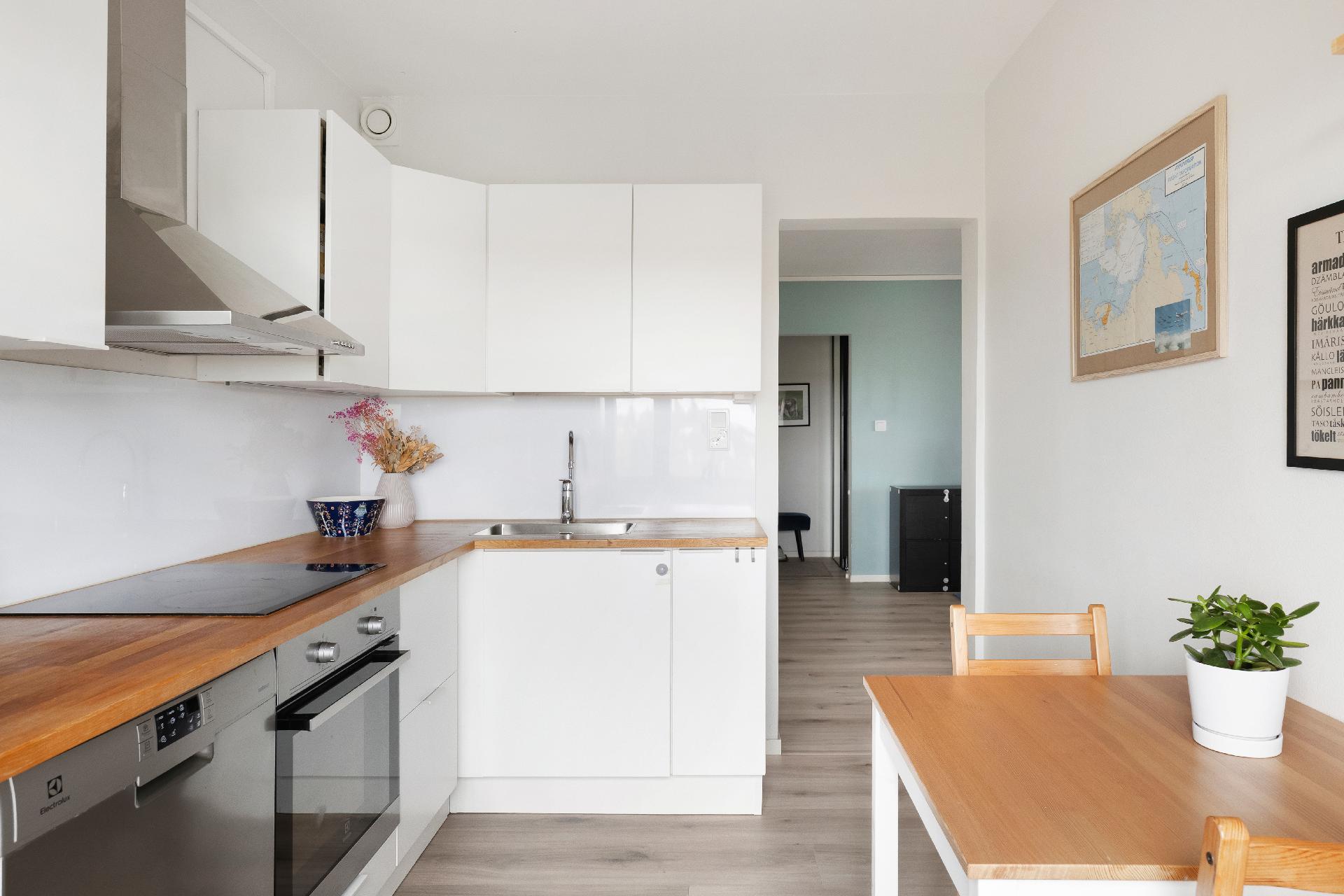 Adolf Lindforsin tie 7, Pohjois-Haaga, Helsinki