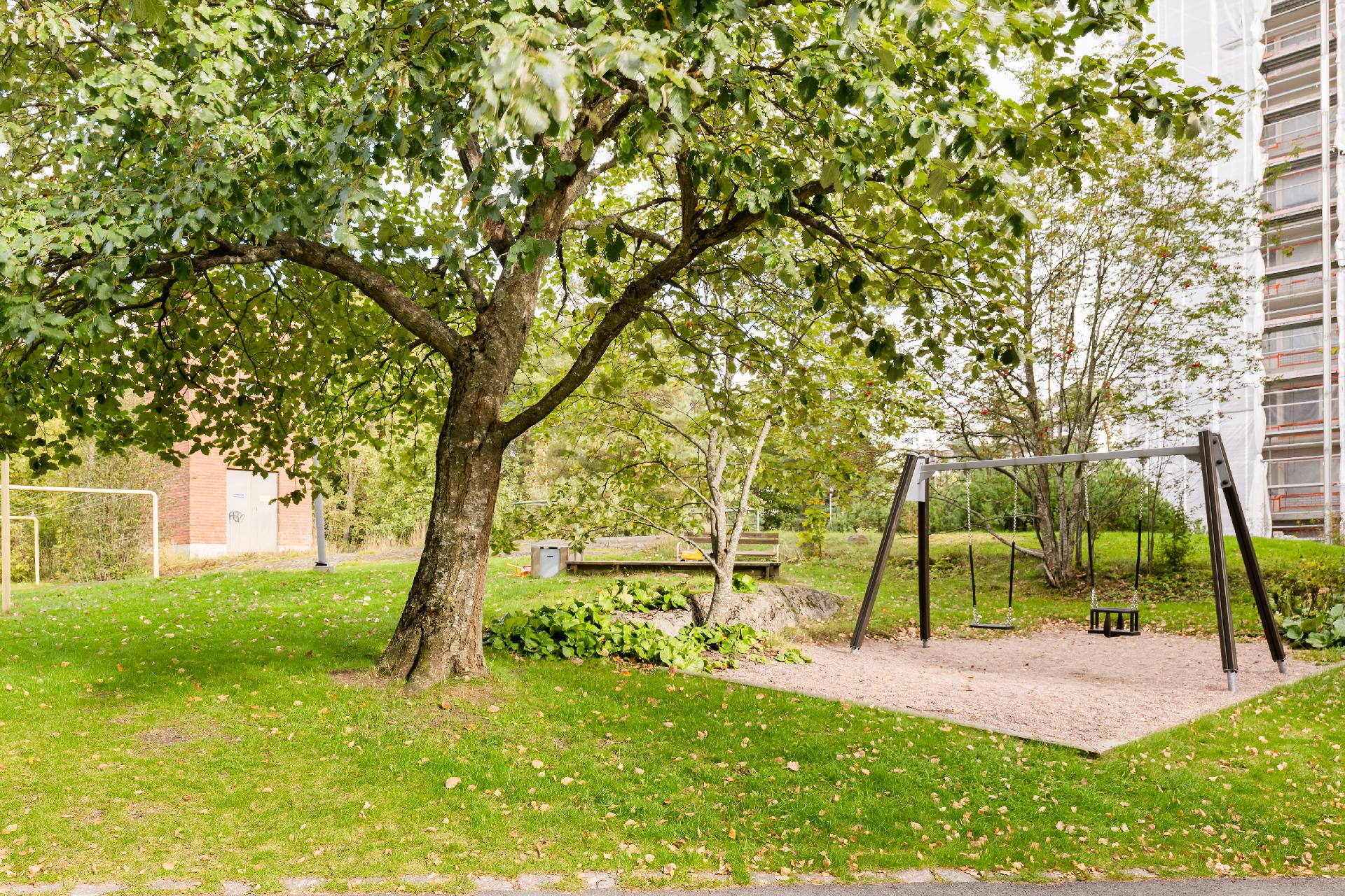 Adolf Lindforsin tie 7, Pohjois-Haaga, Helsinki