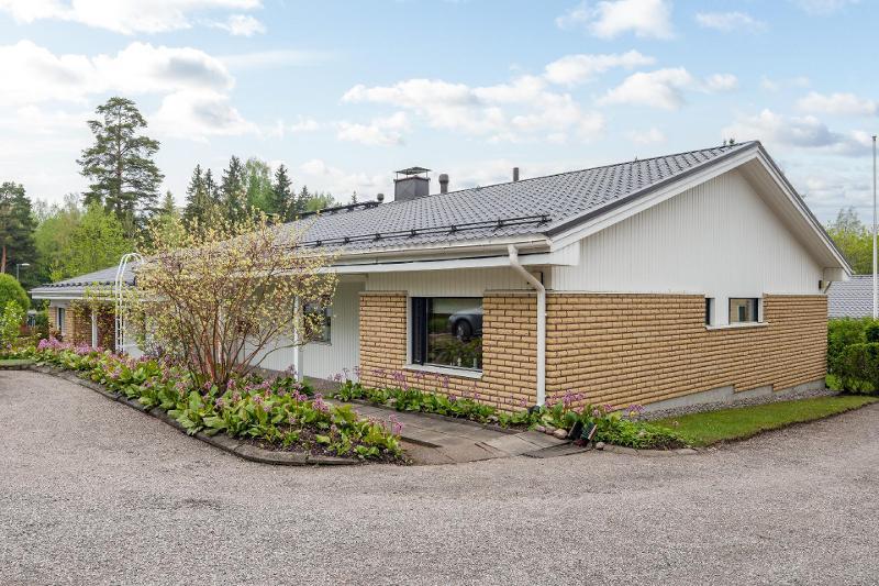 Kiertotähdentie 21, Matari, Vantaa