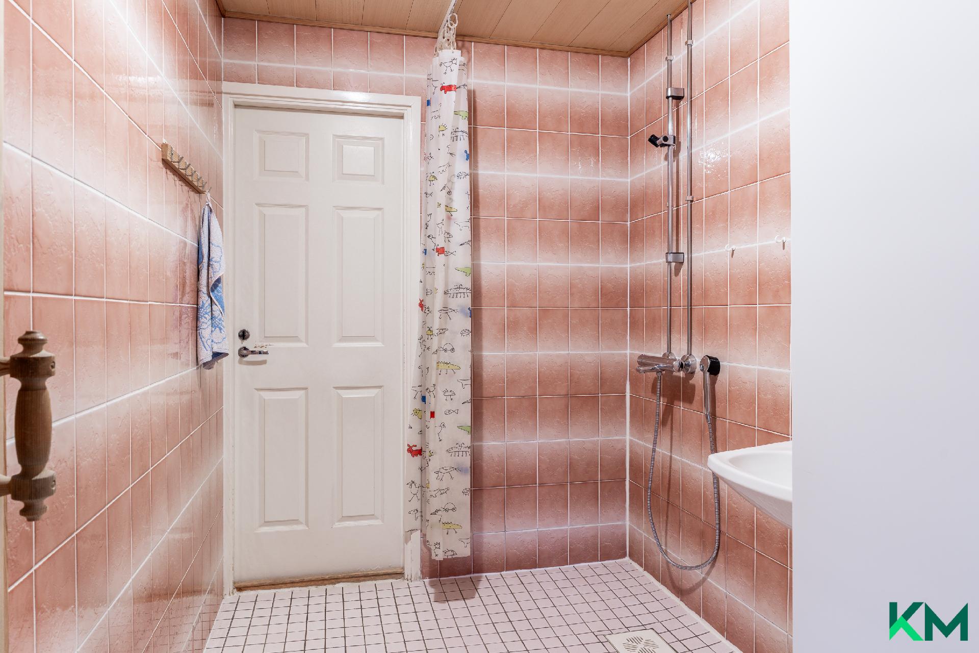 Kiertotähdentie 21, Matari, Vantaa