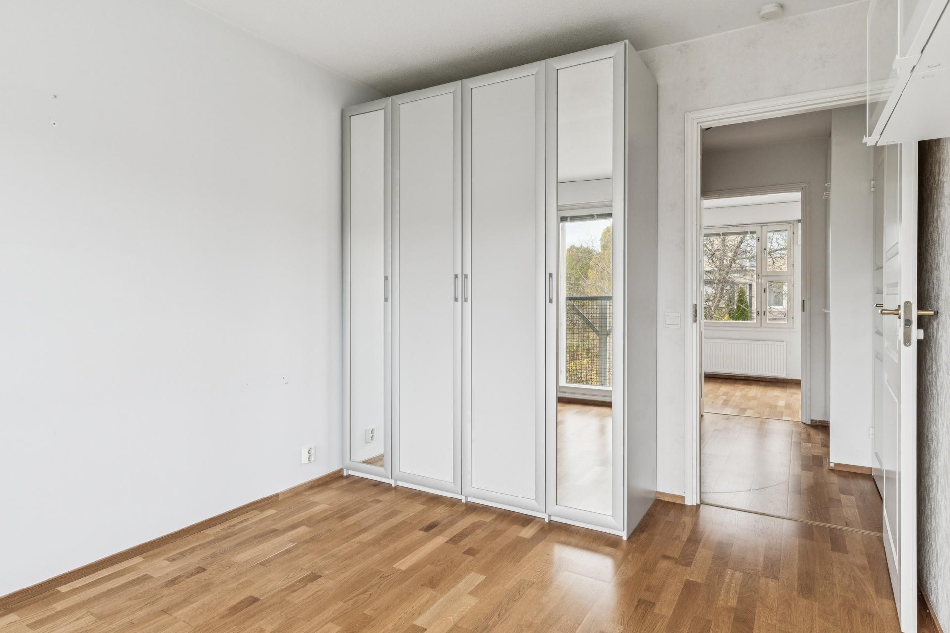 Keihäsrinne 18-20, Kilo, Espoo