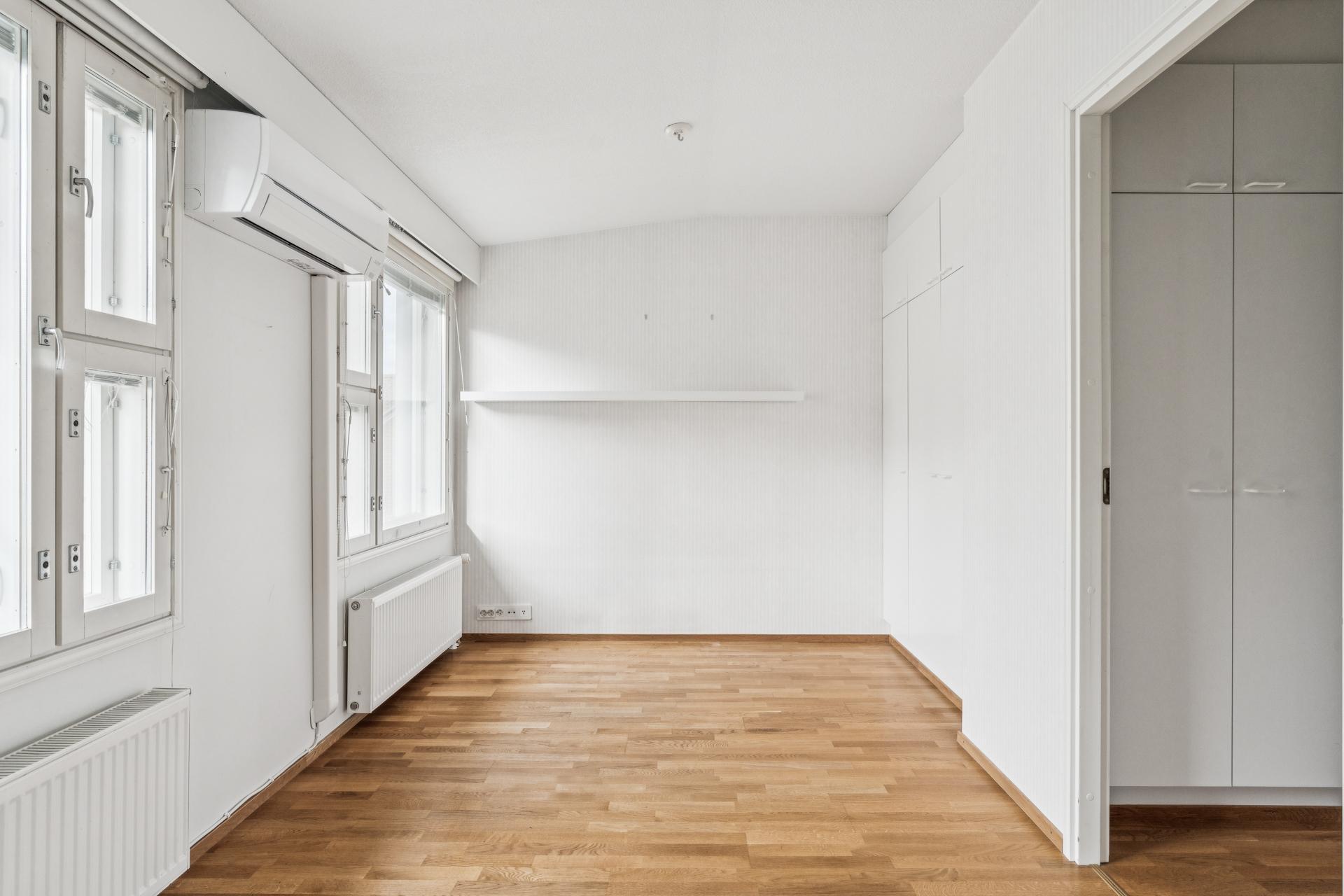 Keihäsrinne 18-20, Kilo, Espoo