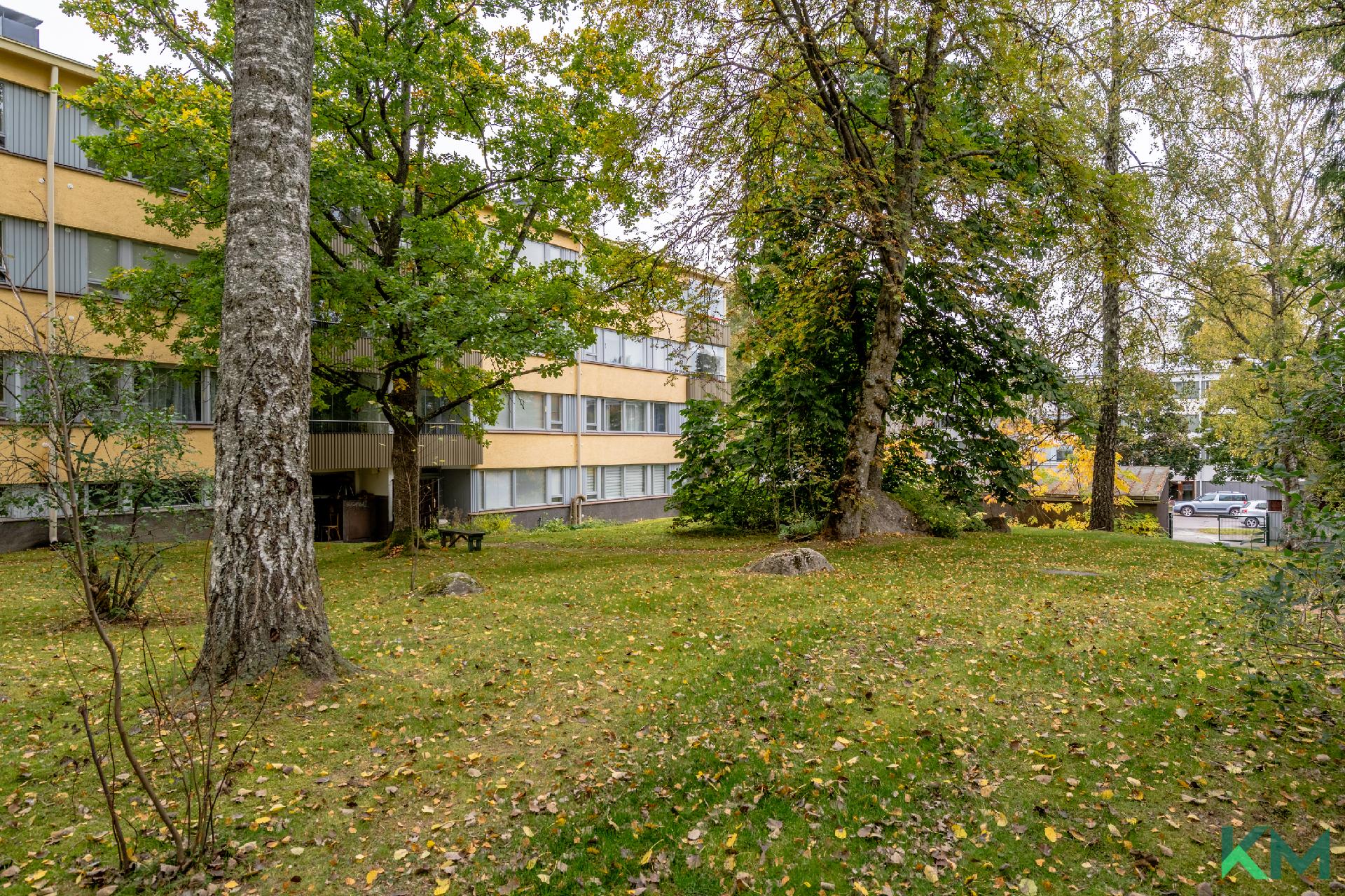 Rusthollarinkuja 4, Puotila, Helsinki