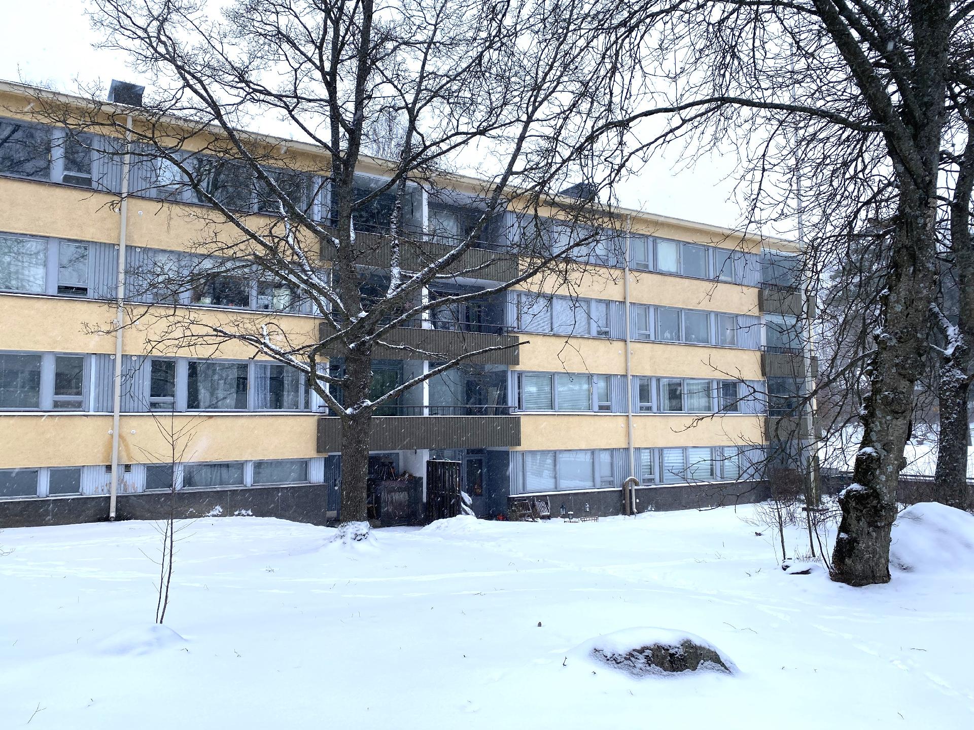 Rusthollarinkuja 4, Puotila, Helsinki