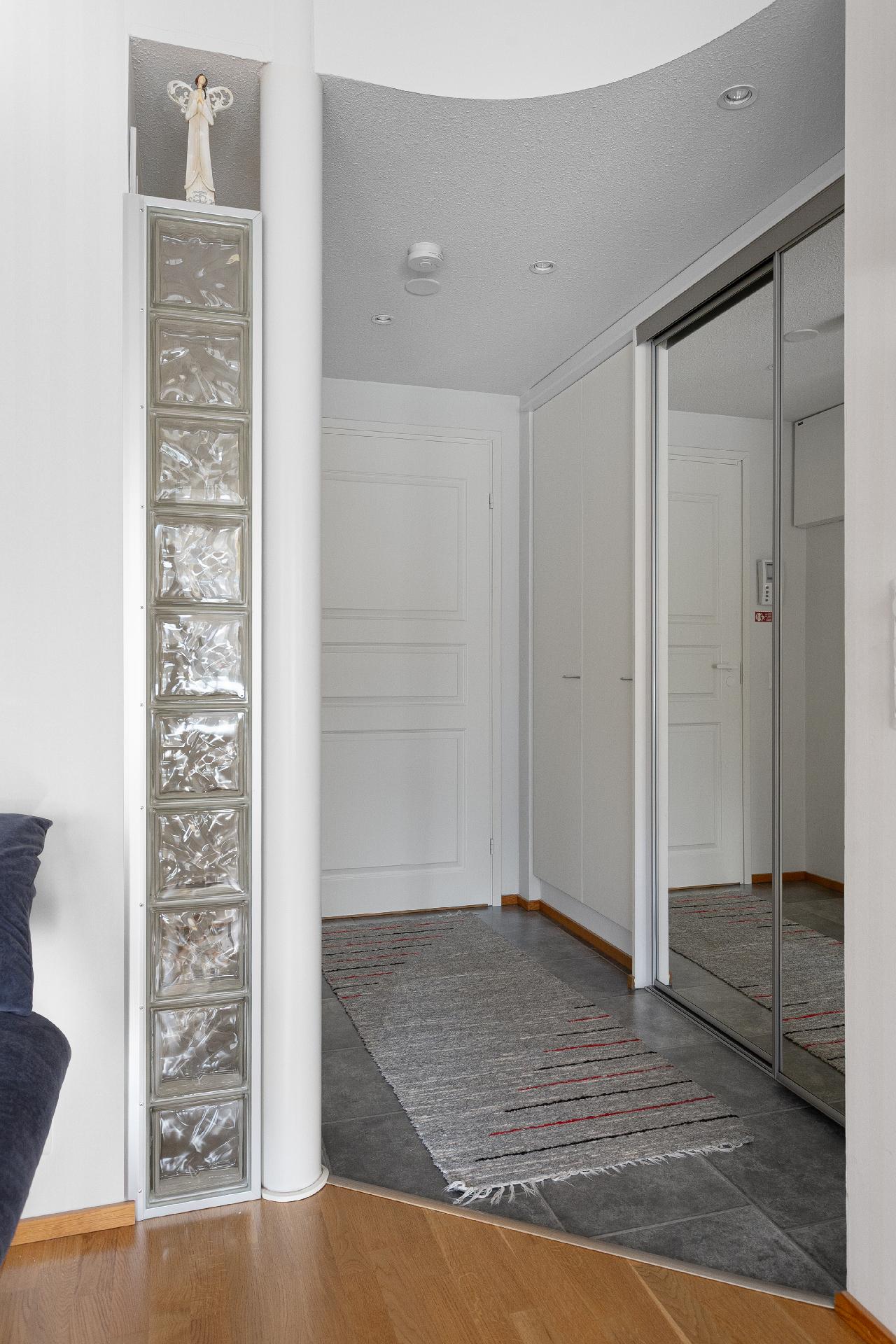 Valimontie 12, Keskusta, Kouvola