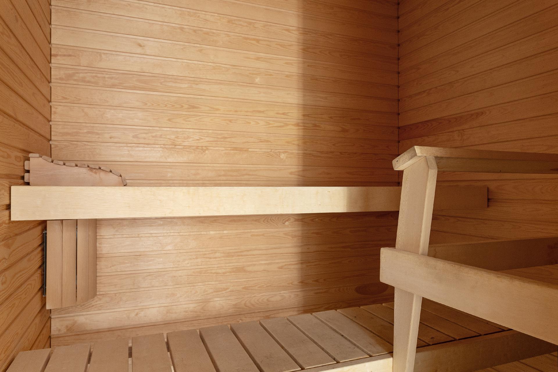 Valimontie 12, Keskusta, Kouvola