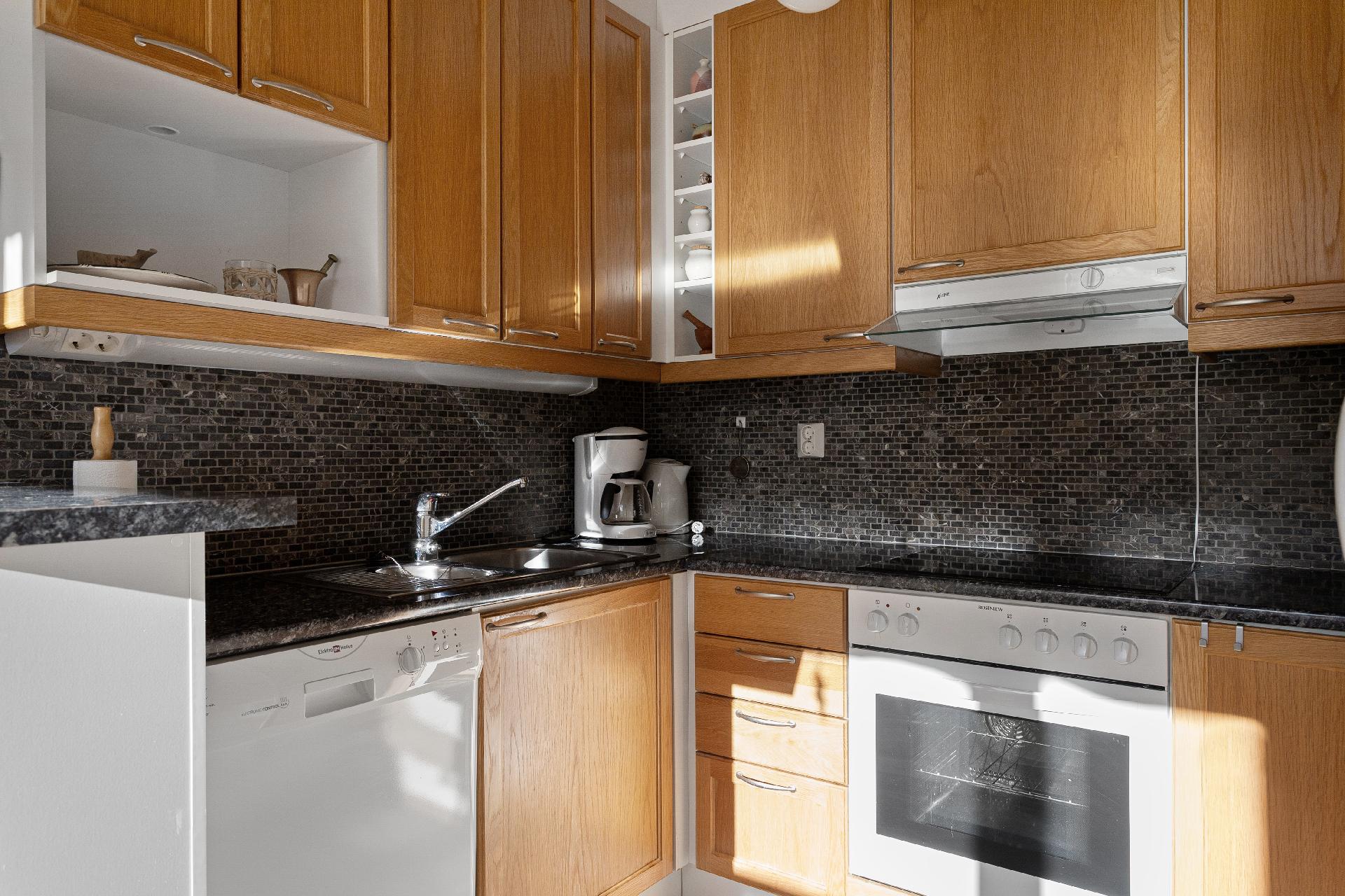 Valimontie 12, Keskusta, Kouvola