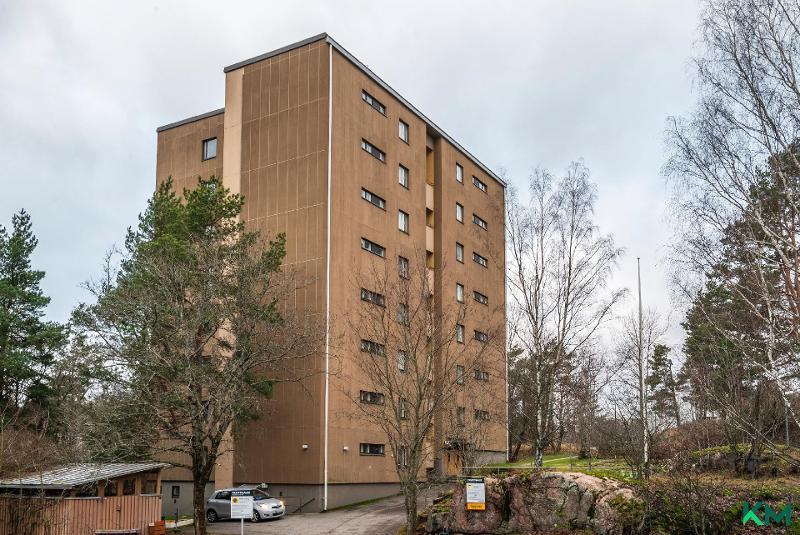 Maasälväntie 8, Pihlajamäki, Helsinki