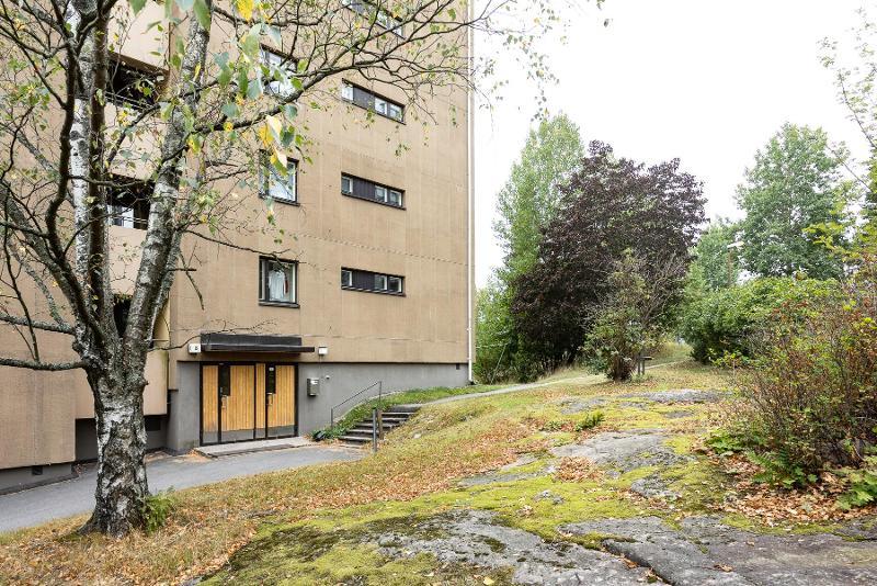 Maasälväntie 8, Pihlajamäki, Helsinki