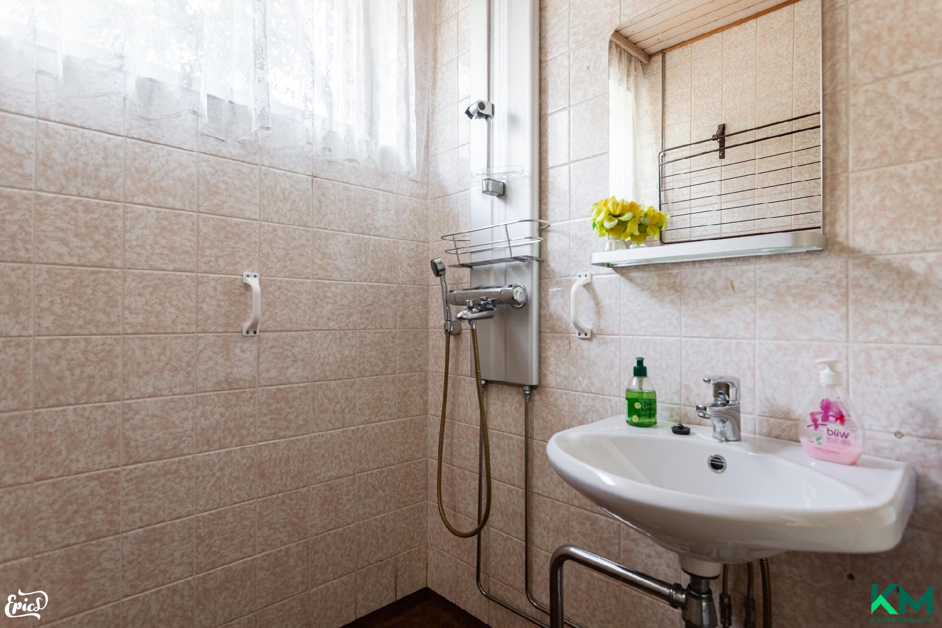 Kartanonkatu 2, Rautaharkko, Tampere