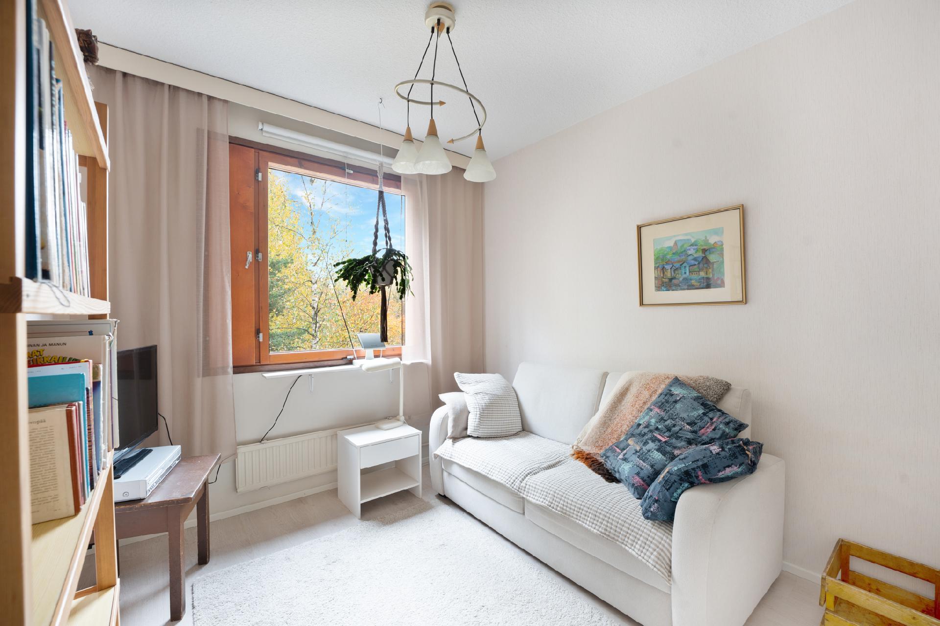 Ylioppilaankatu 4, Hervanta, Tampere