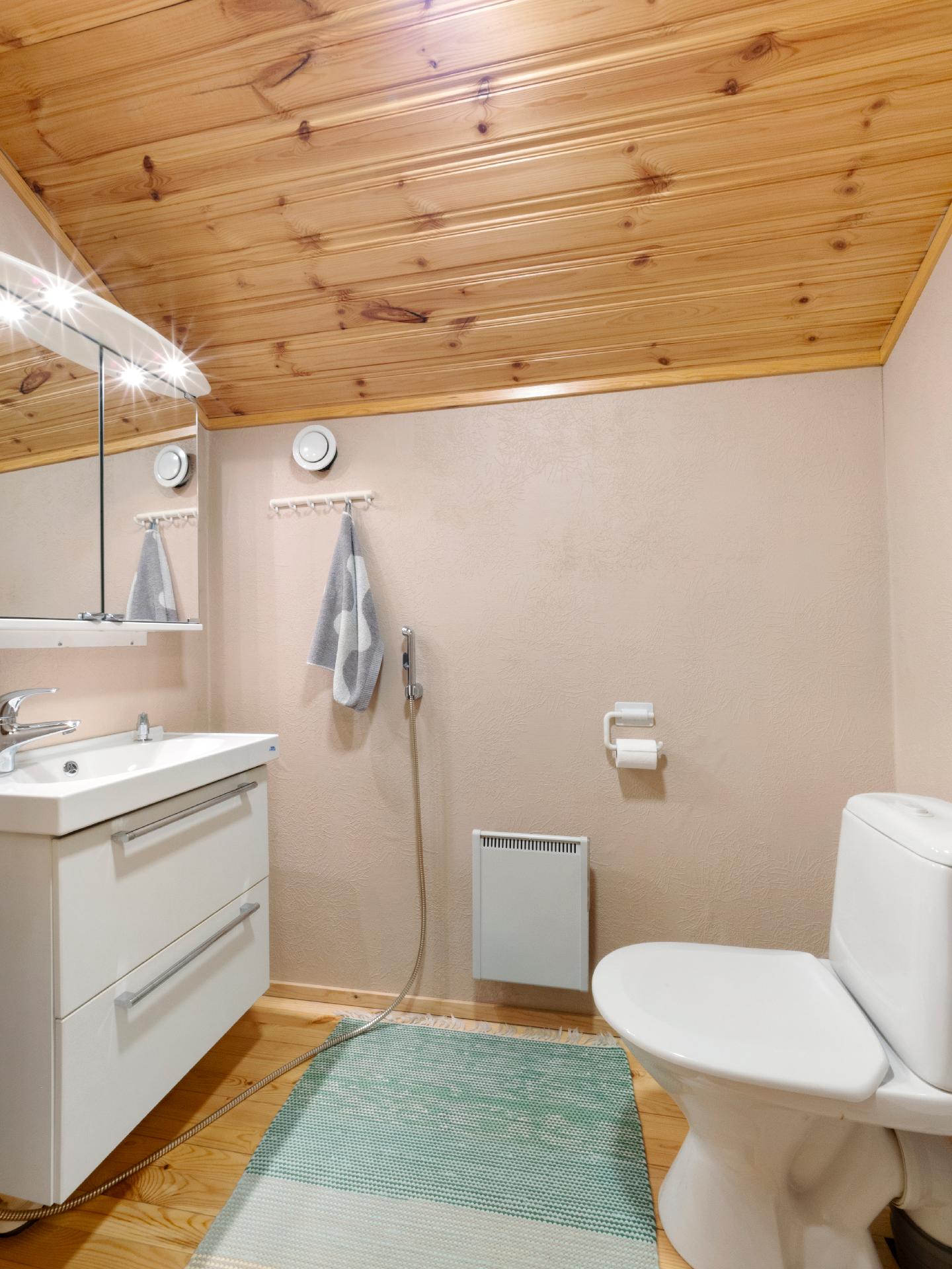 Viuruntie 26, Viuruniemi, Outokumpu