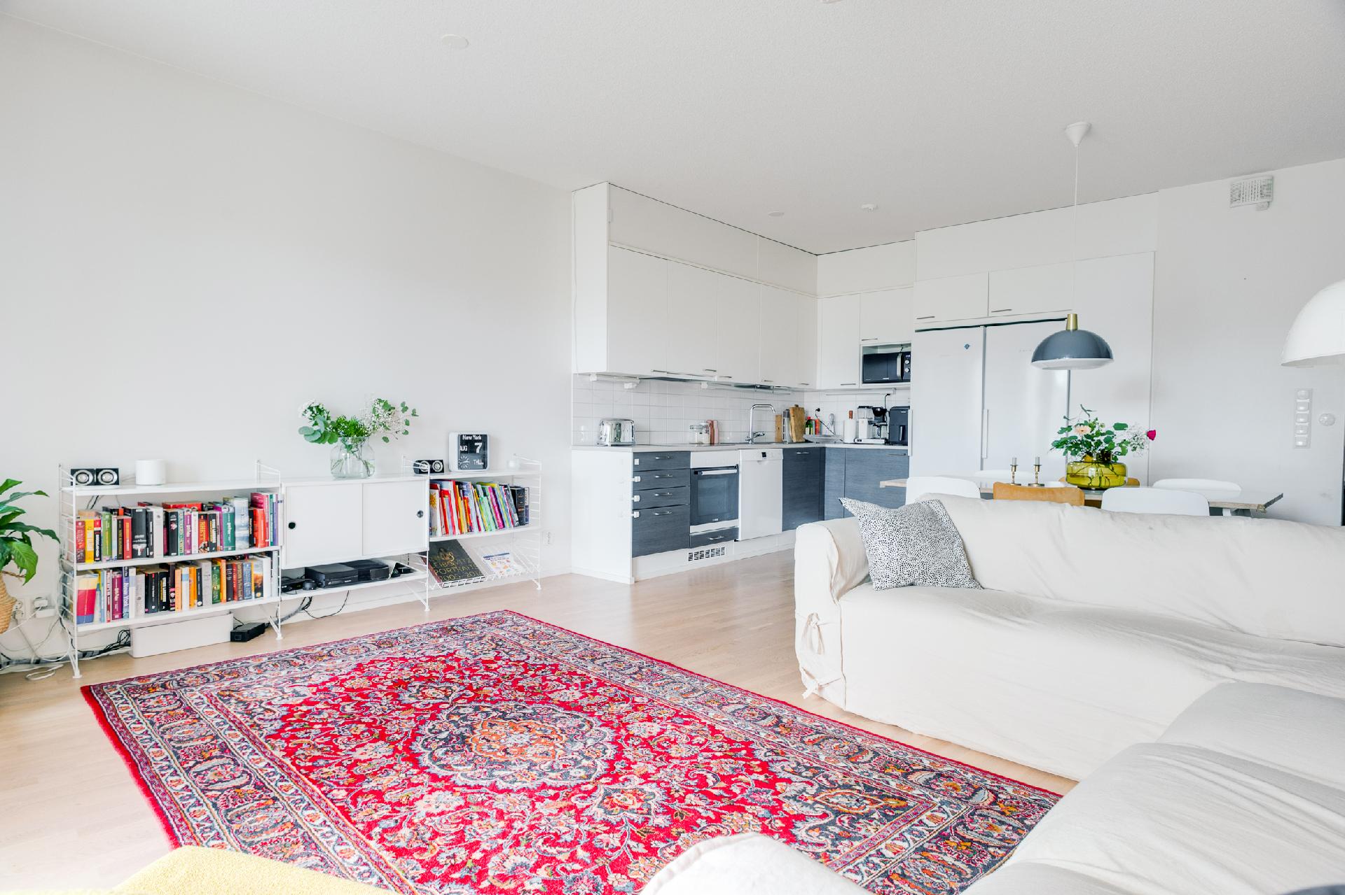 Taidemaalarinkatu 3, Kuninkaantammi, Helsinki