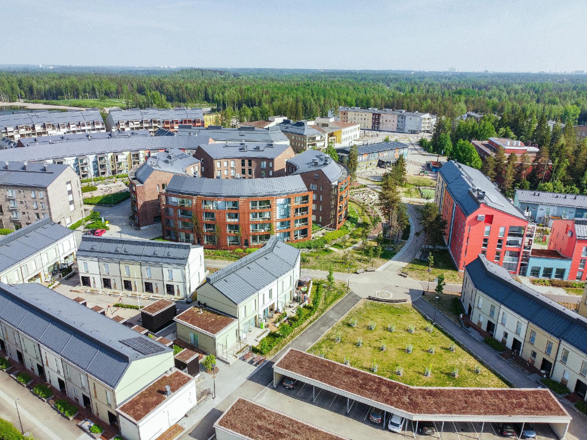 Taidemaalarinkatu 3, Kuninkaantammi, Helsinki