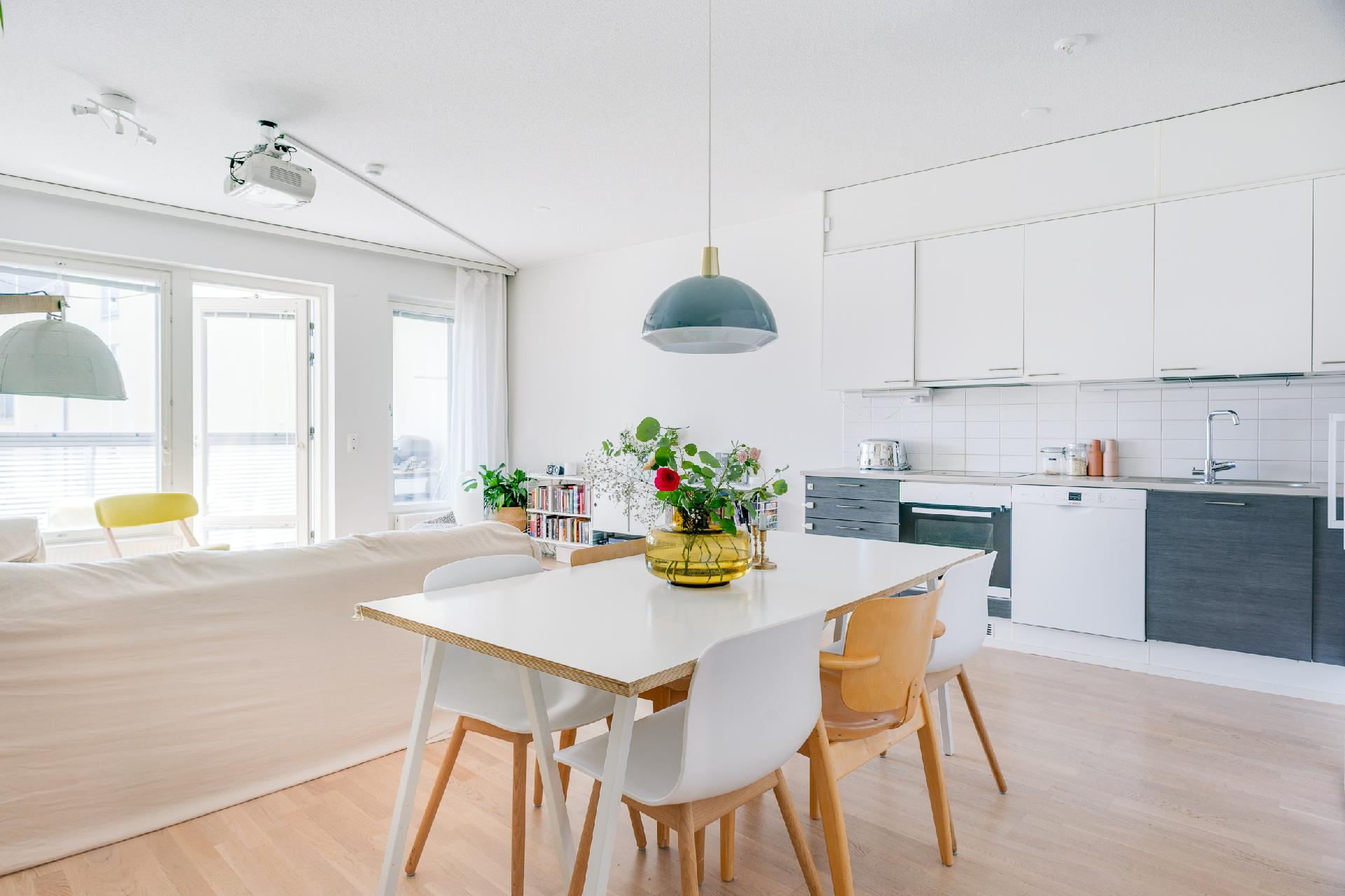 Taidemaalarinkatu 3, Kuninkaantammi, Helsinki