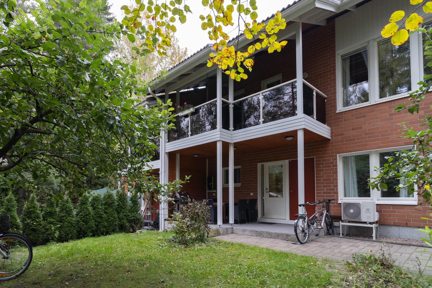 Maununnevankaari 1, Maununneva, Helsinki