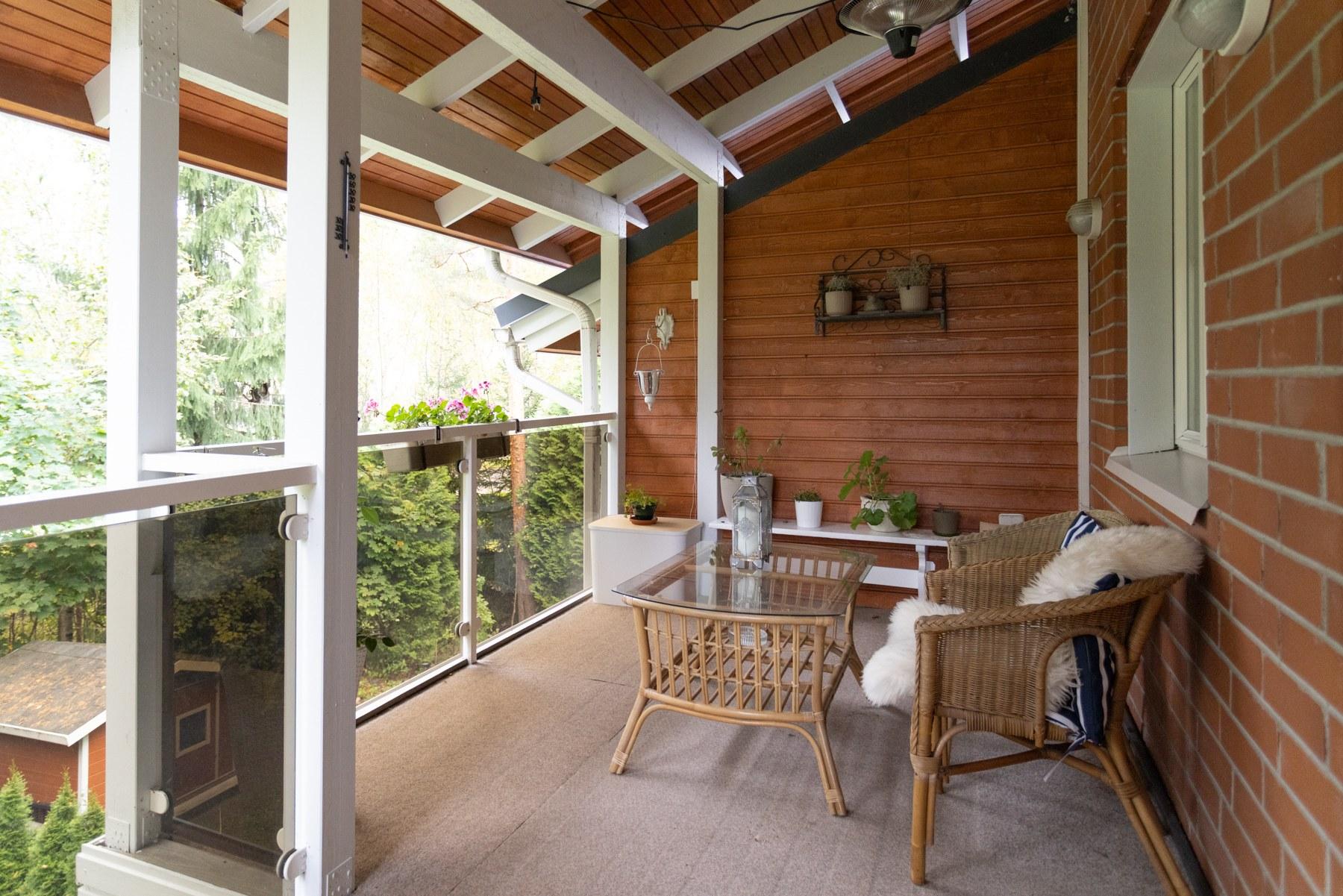 Maununnevankaari 1, Maununneva, Helsinki