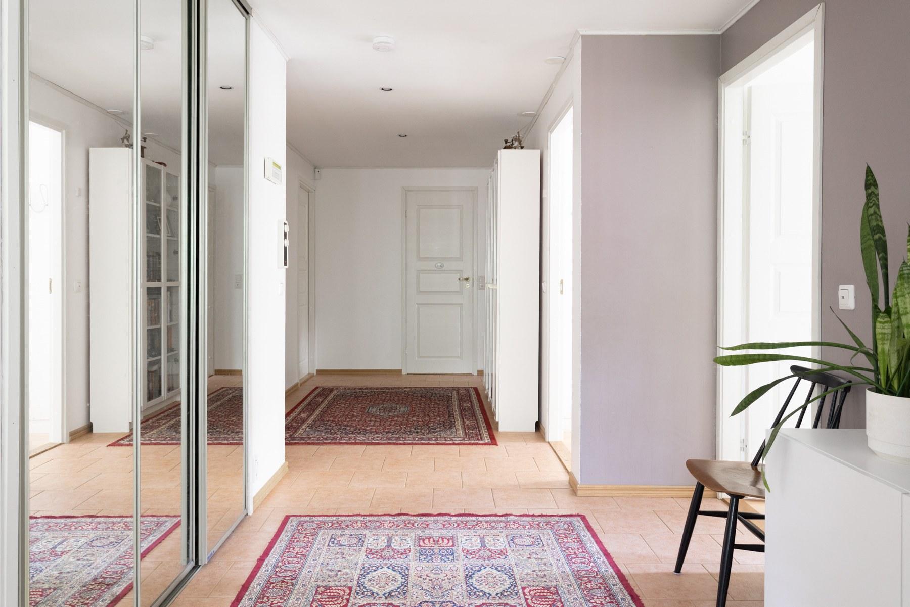 Maununnevankaari 1, Maununneva, Helsinki