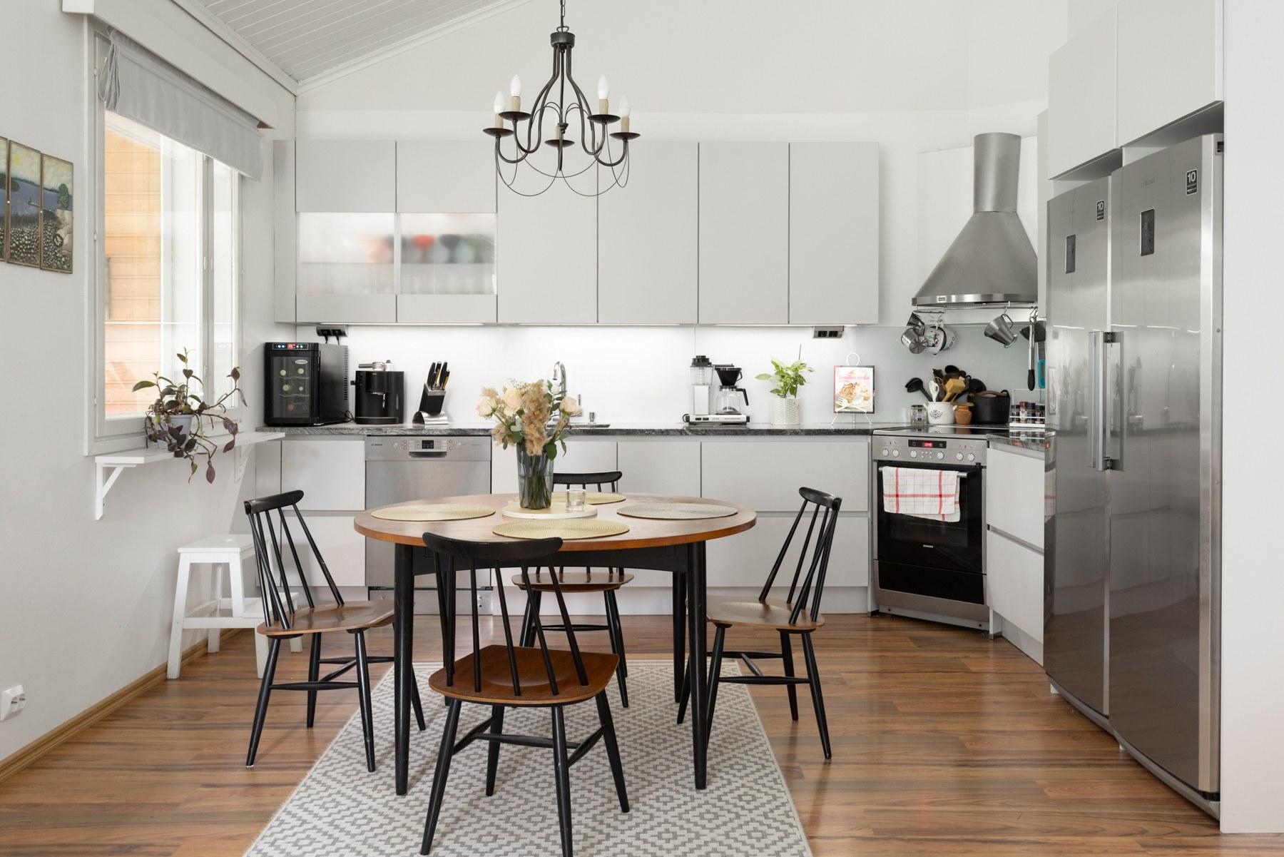 Maununnevankaari 1, Maununneva, Helsinki