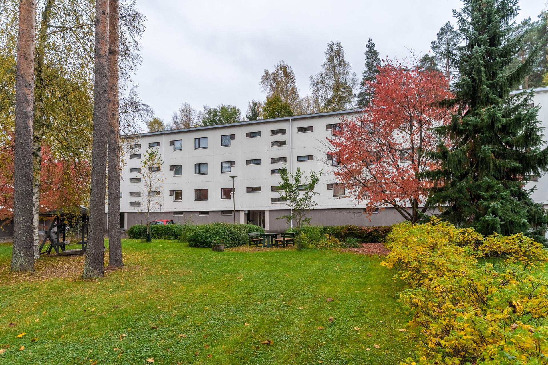 Vanamontie 4, Simonmetsä, Vantaa