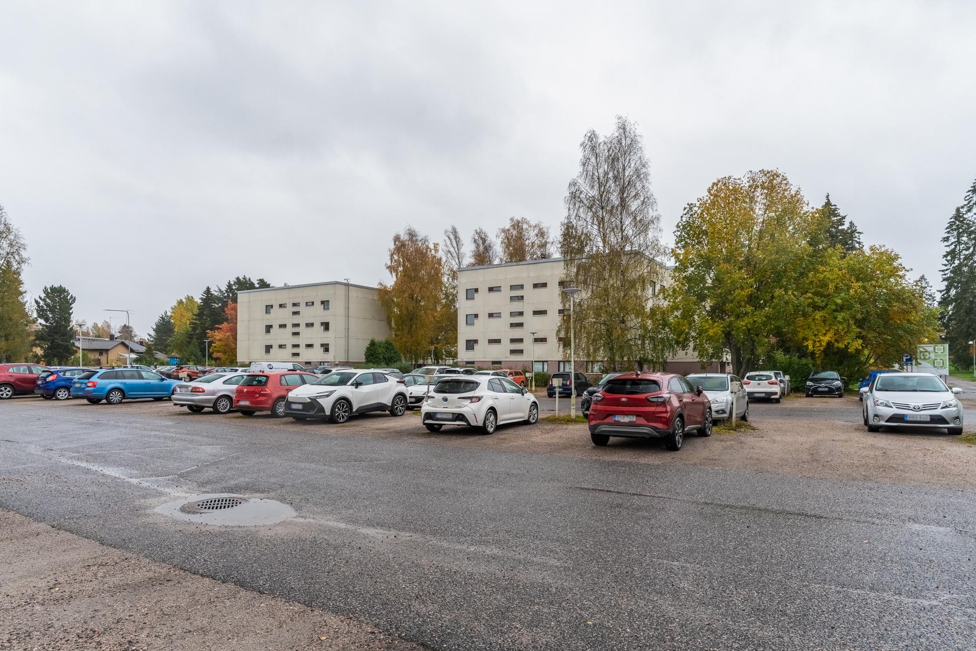 Vanamontie 4, Simonmetsä, Vantaa