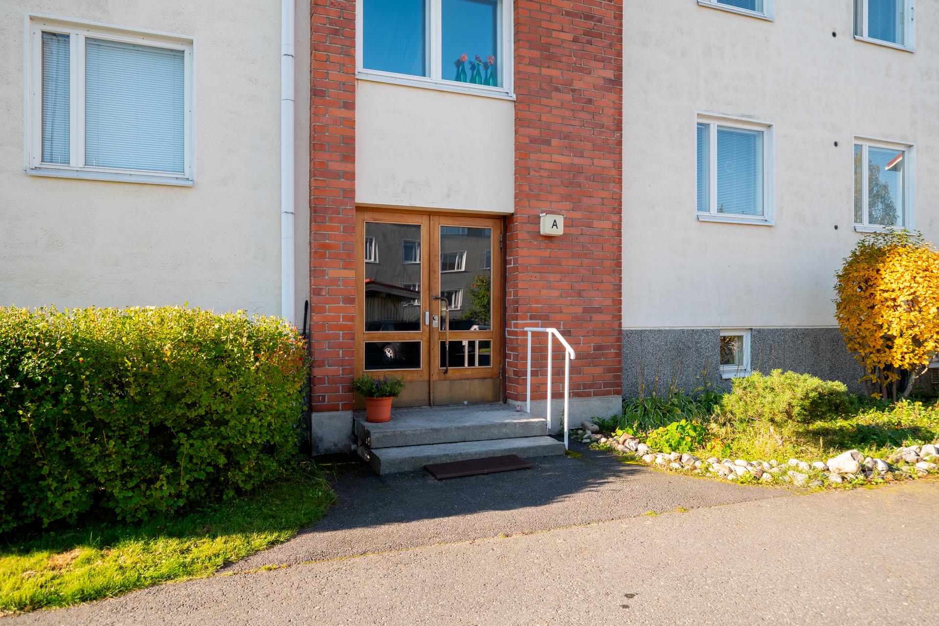 Hakakatu 9, Karjasilta, Oulu