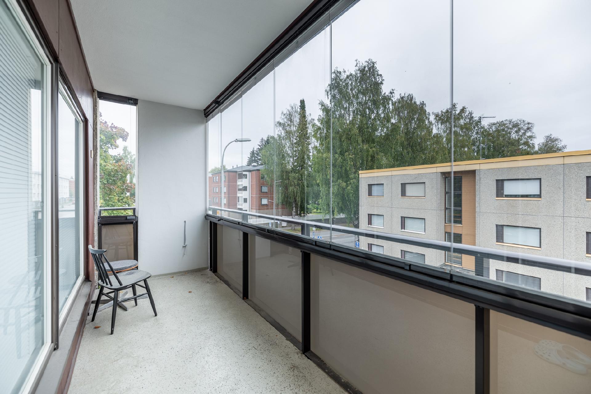 Tilava, lasitettu parveke