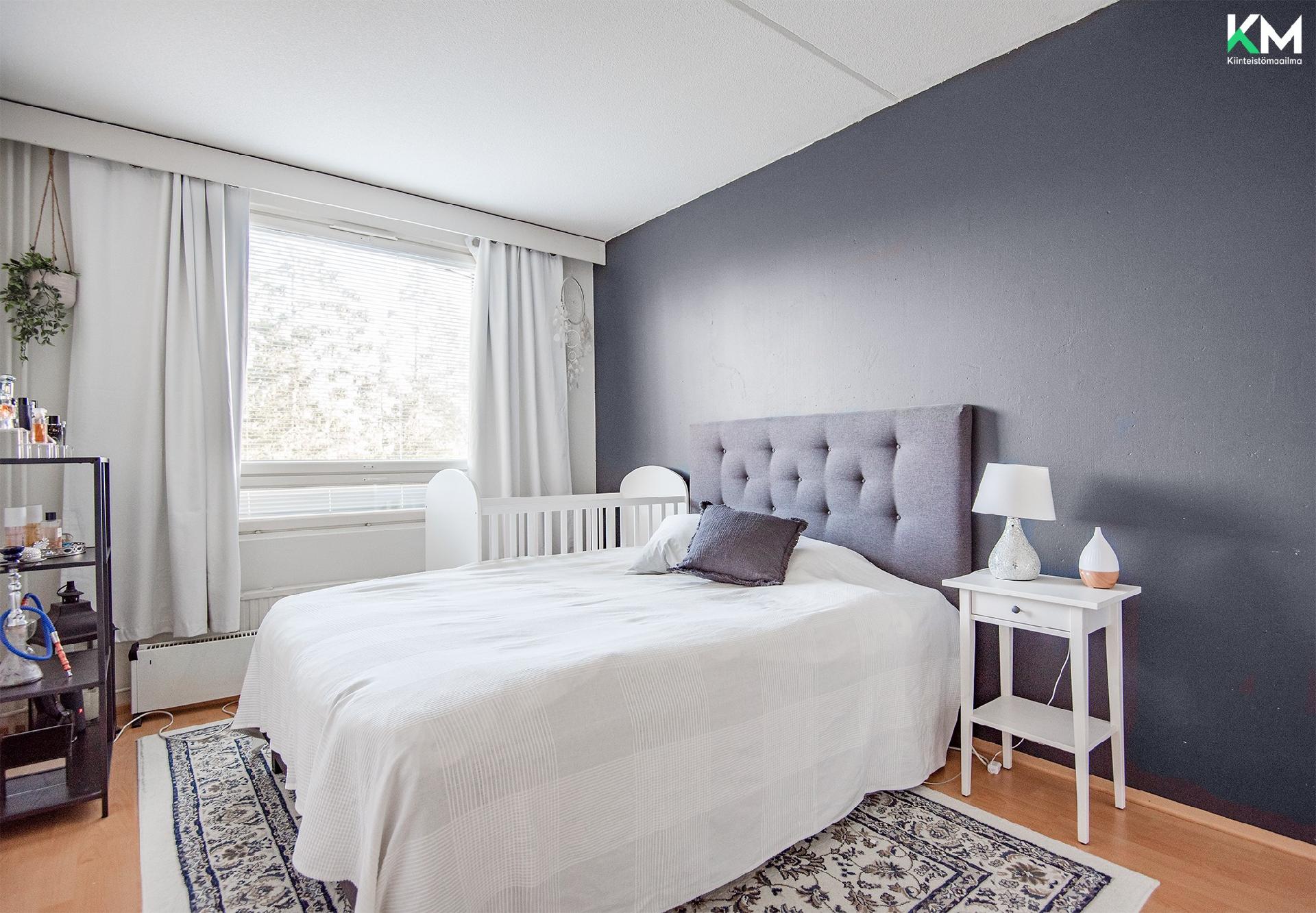 Hintsa Knaapin katu 6 B, Varissuo, Turku