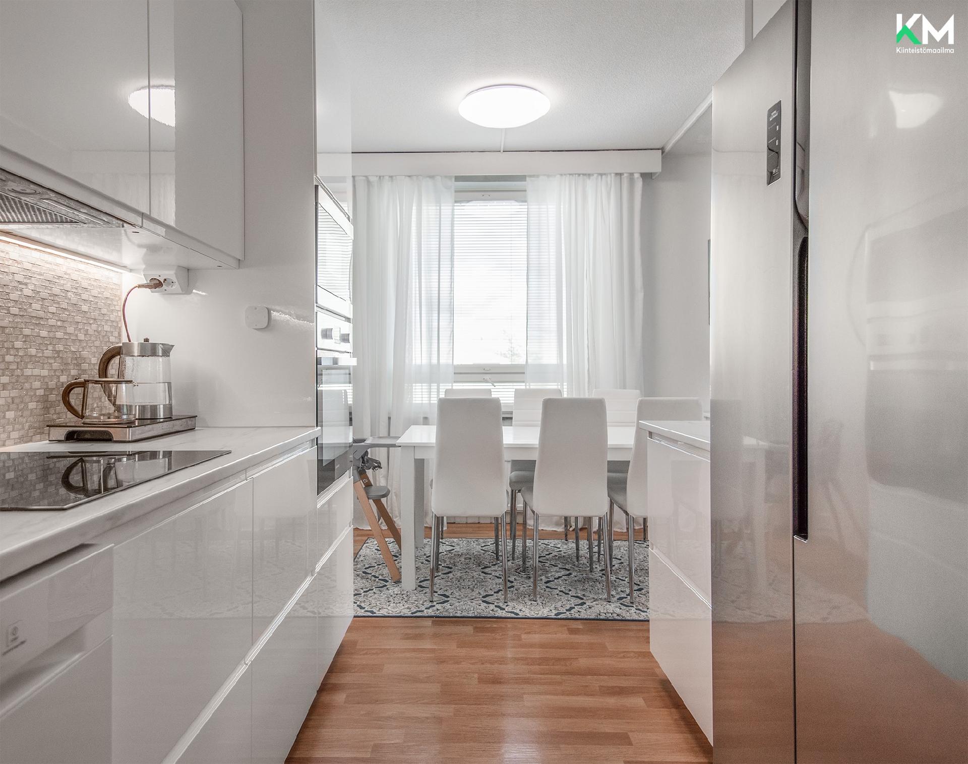 Hintsa Knaapin katu 6 B, Varissuo, Turku
