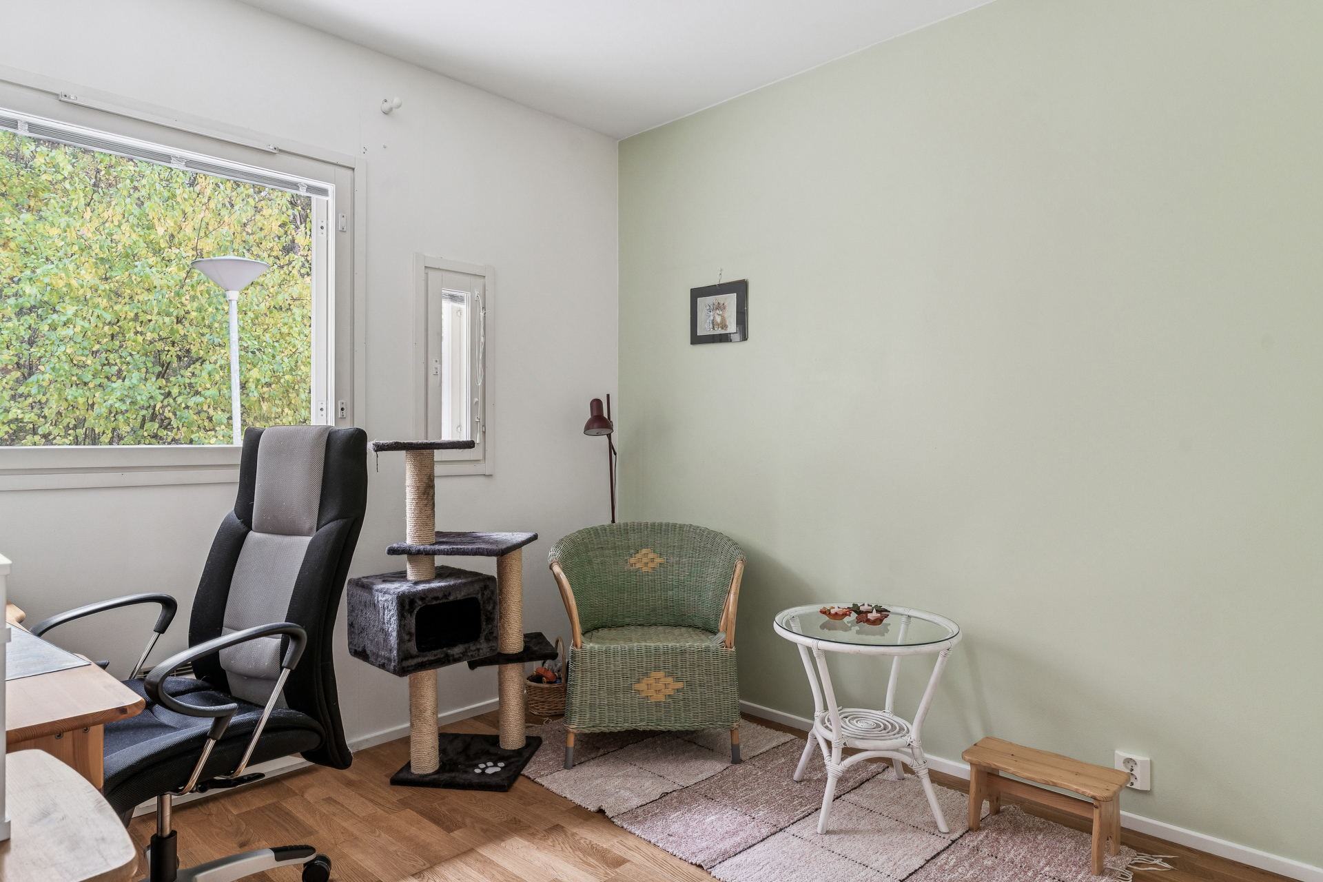 Yläkerran toinen makuuhuone