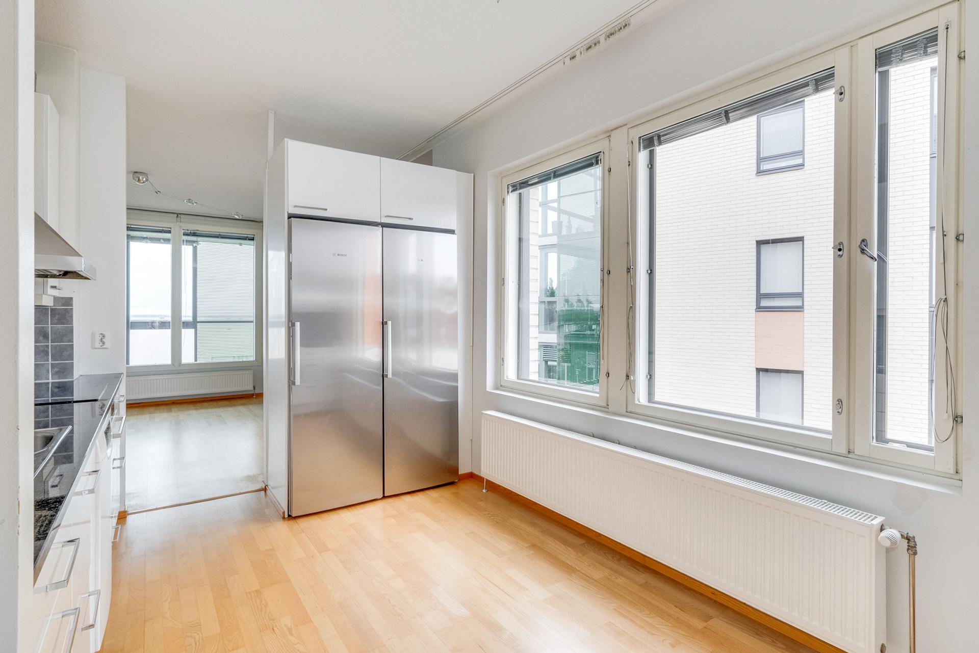 Hyvin tilaa ruokapöydälle