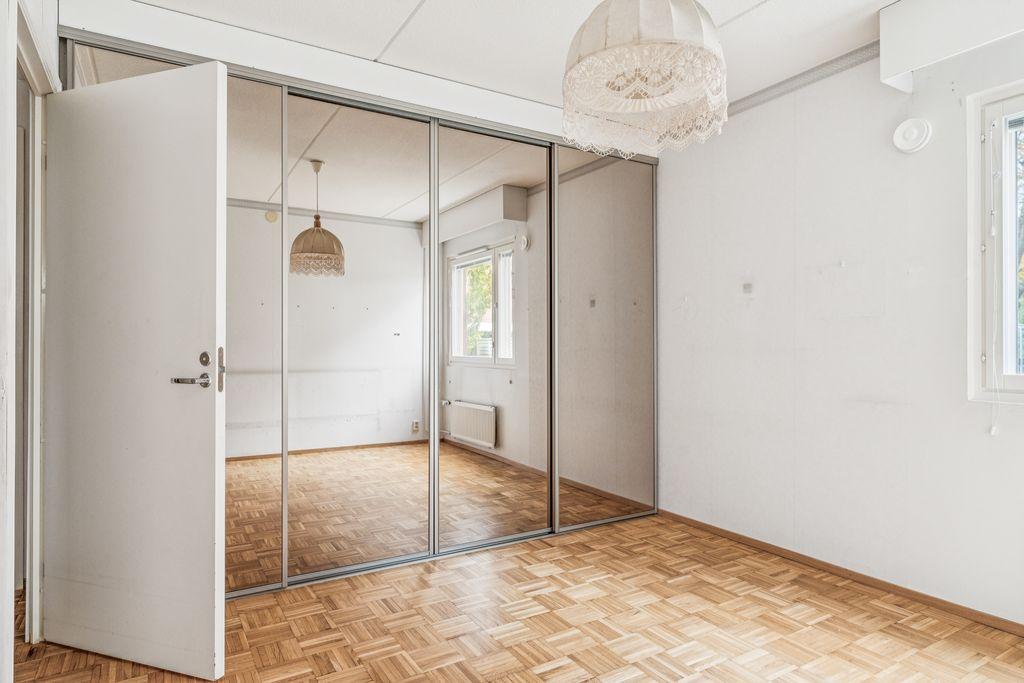 Savikkatie 1, Tikkurila, Vantaa