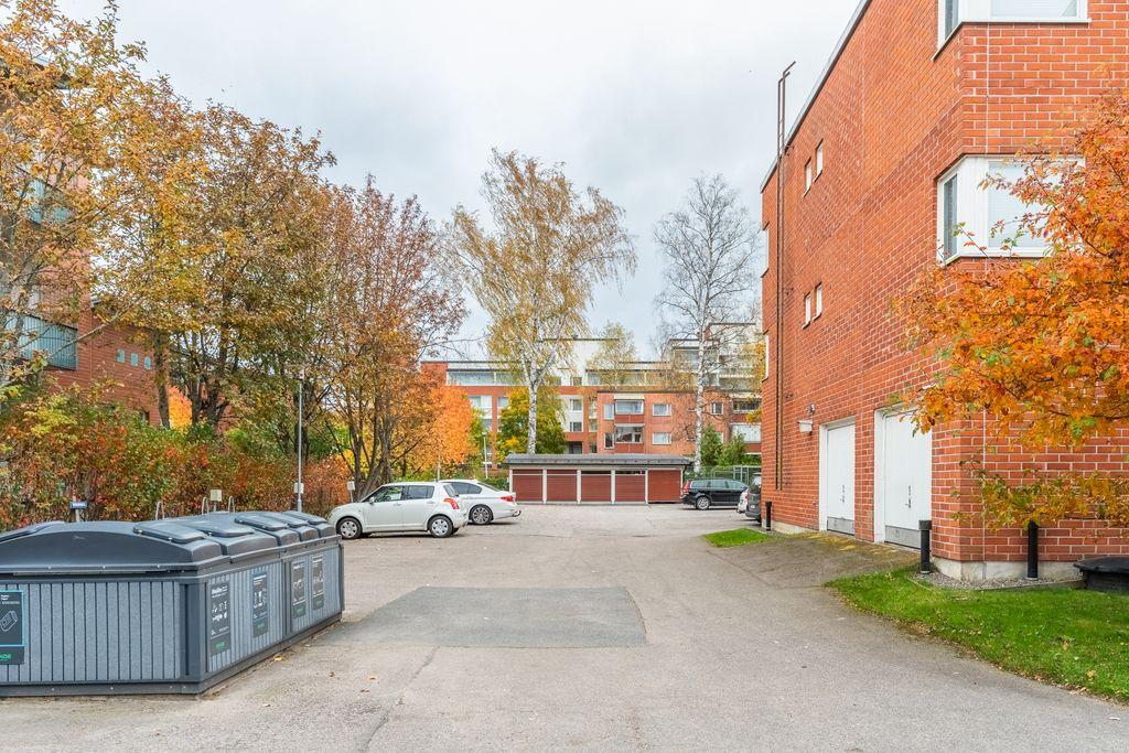 Savikkatie 1, Tikkurila, Vantaa