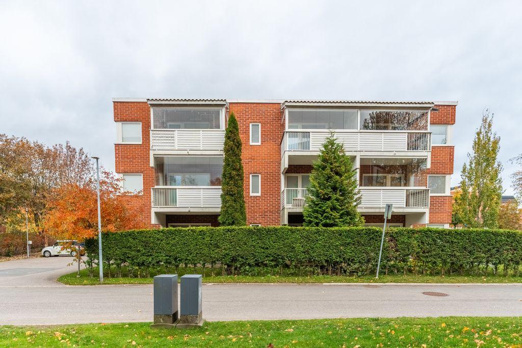 Savikkatie 1, Tikkurila, Vantaa