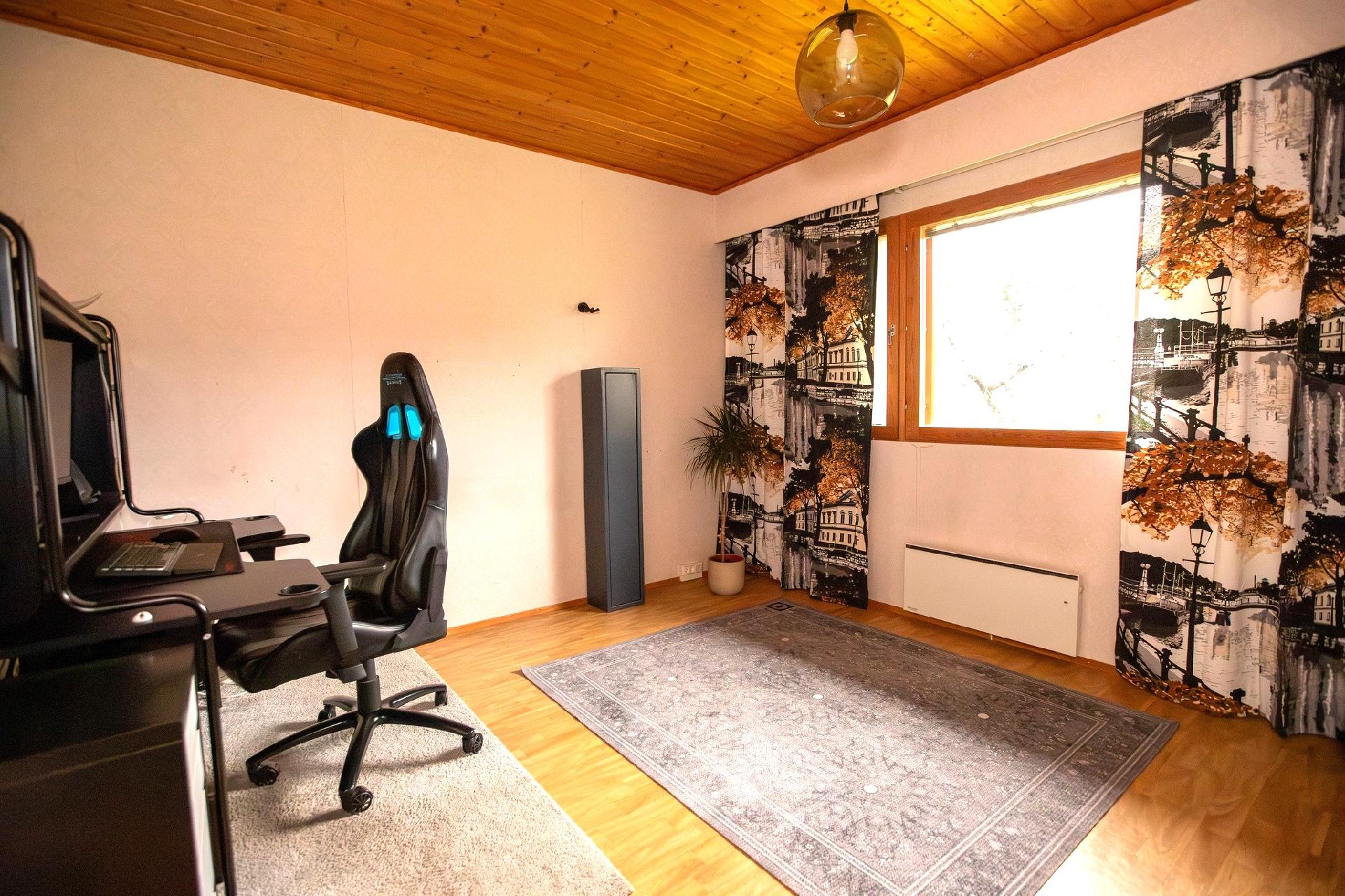 Kyntäjäntie 6, Alastaro, Loimaa