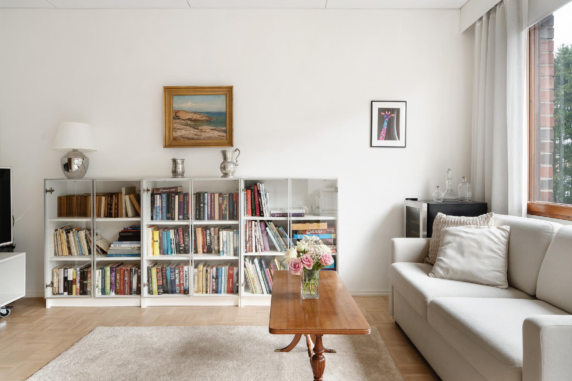 Kirkkotie 14-16, Kauniainen