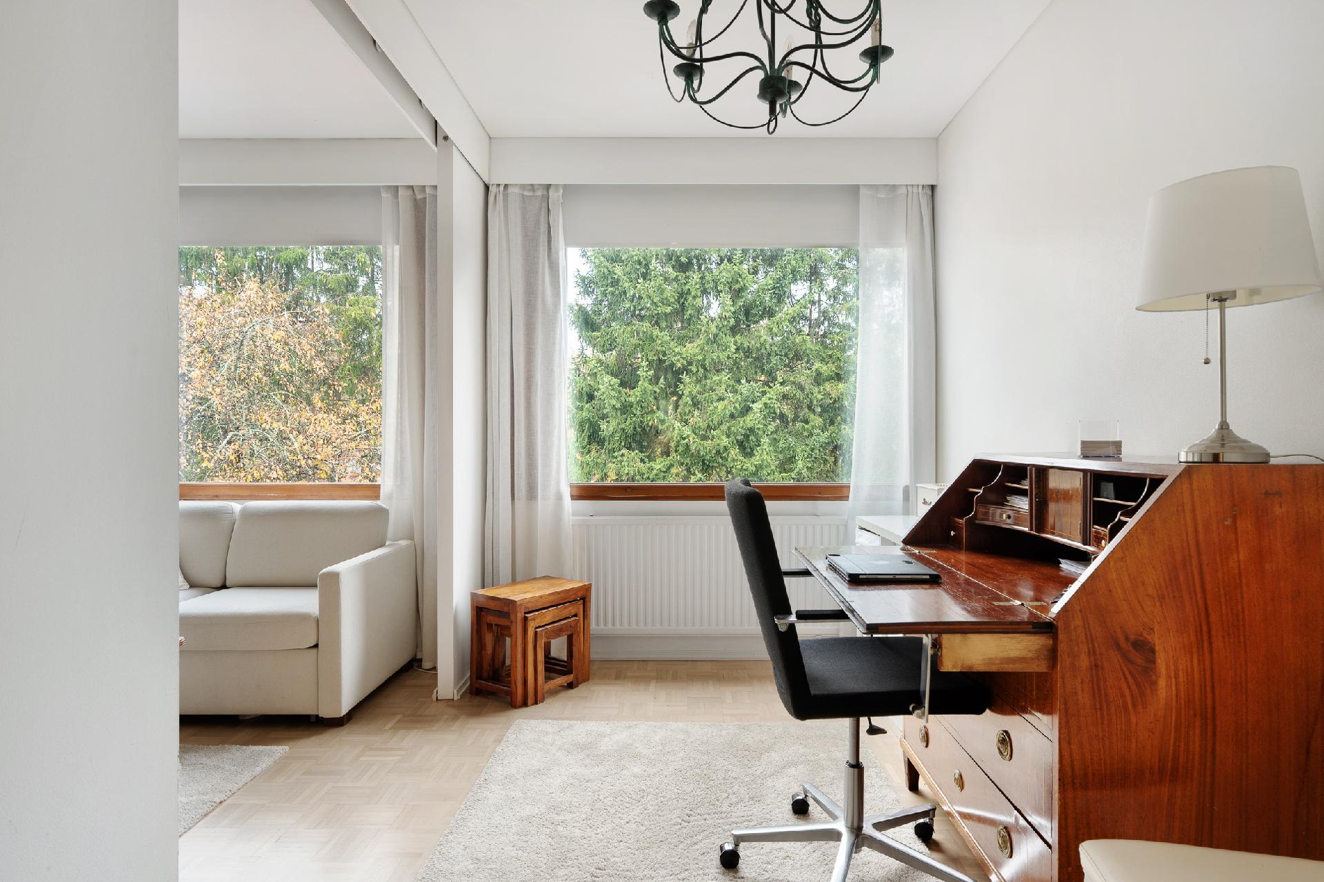 Kirkkotie 14-16, Kauniainen