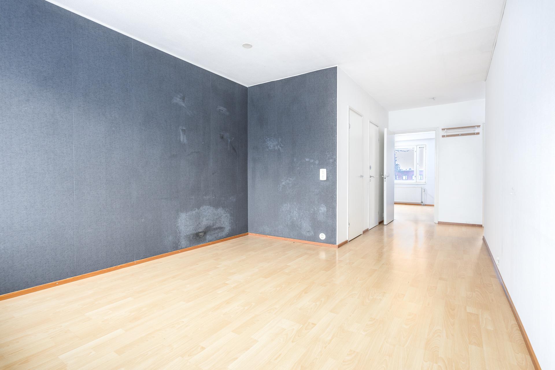 läpitalon huoneisto