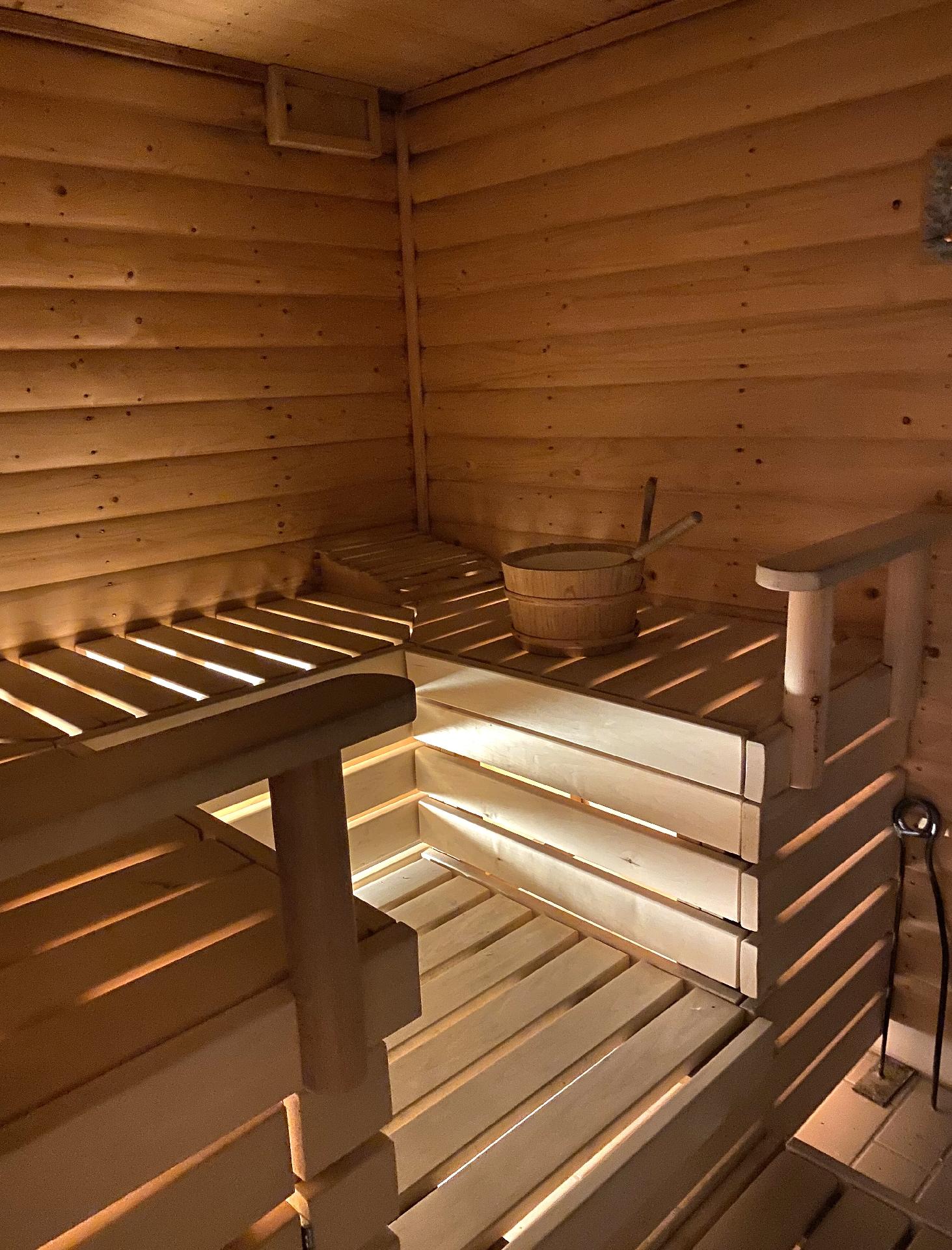 Sauna alakerrassa