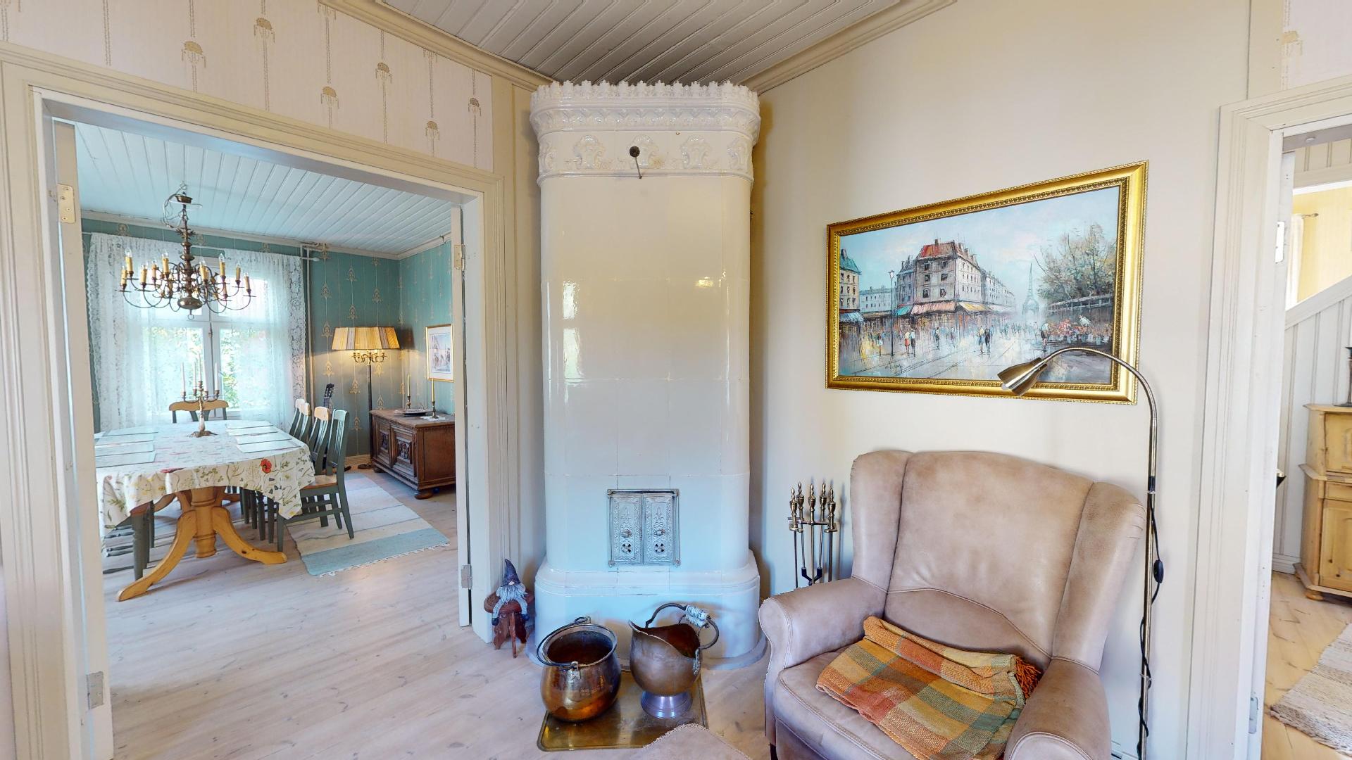 Kakluuni olohuoneessa