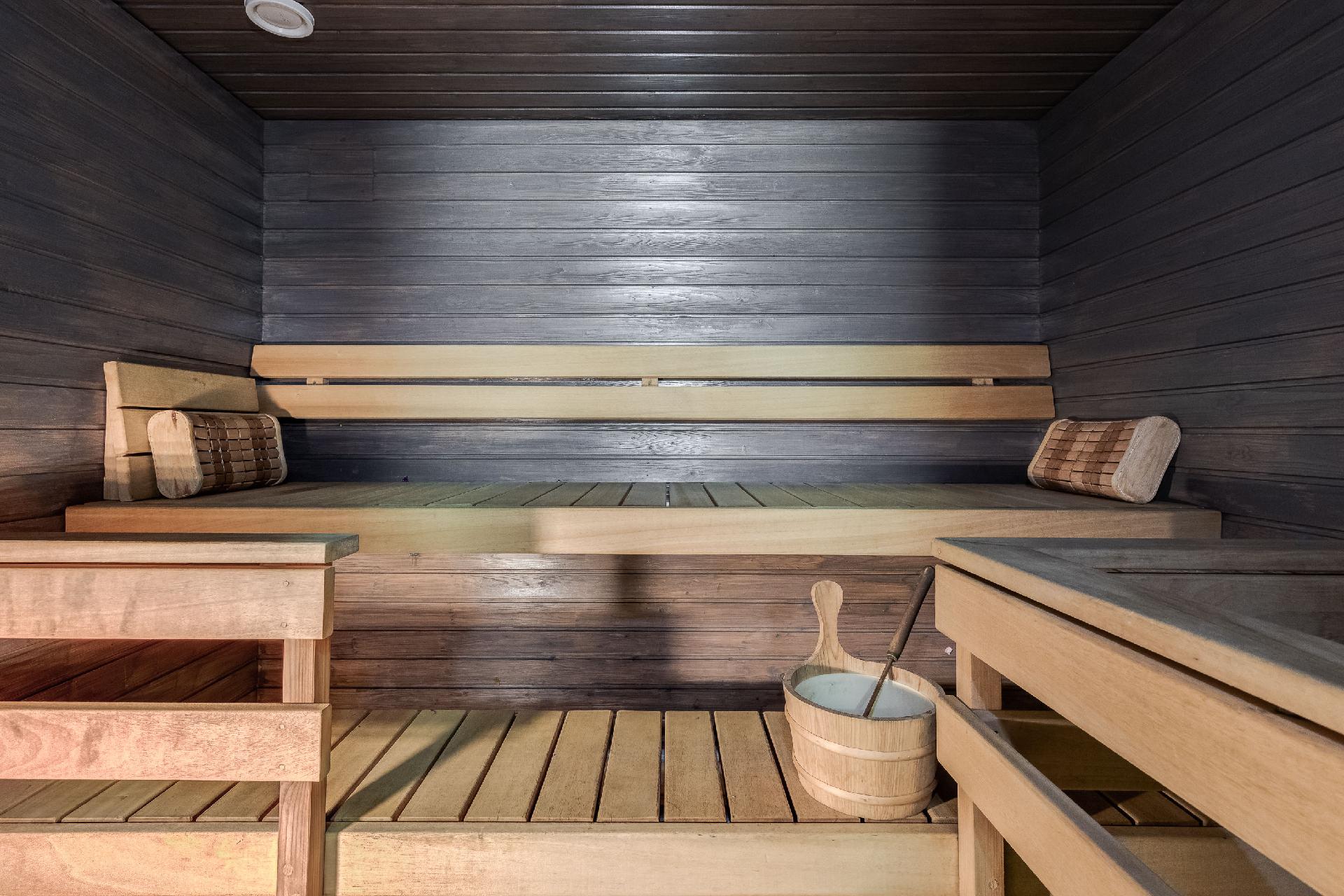 Tuohuskuja 8, Paloheinä, Helsinki